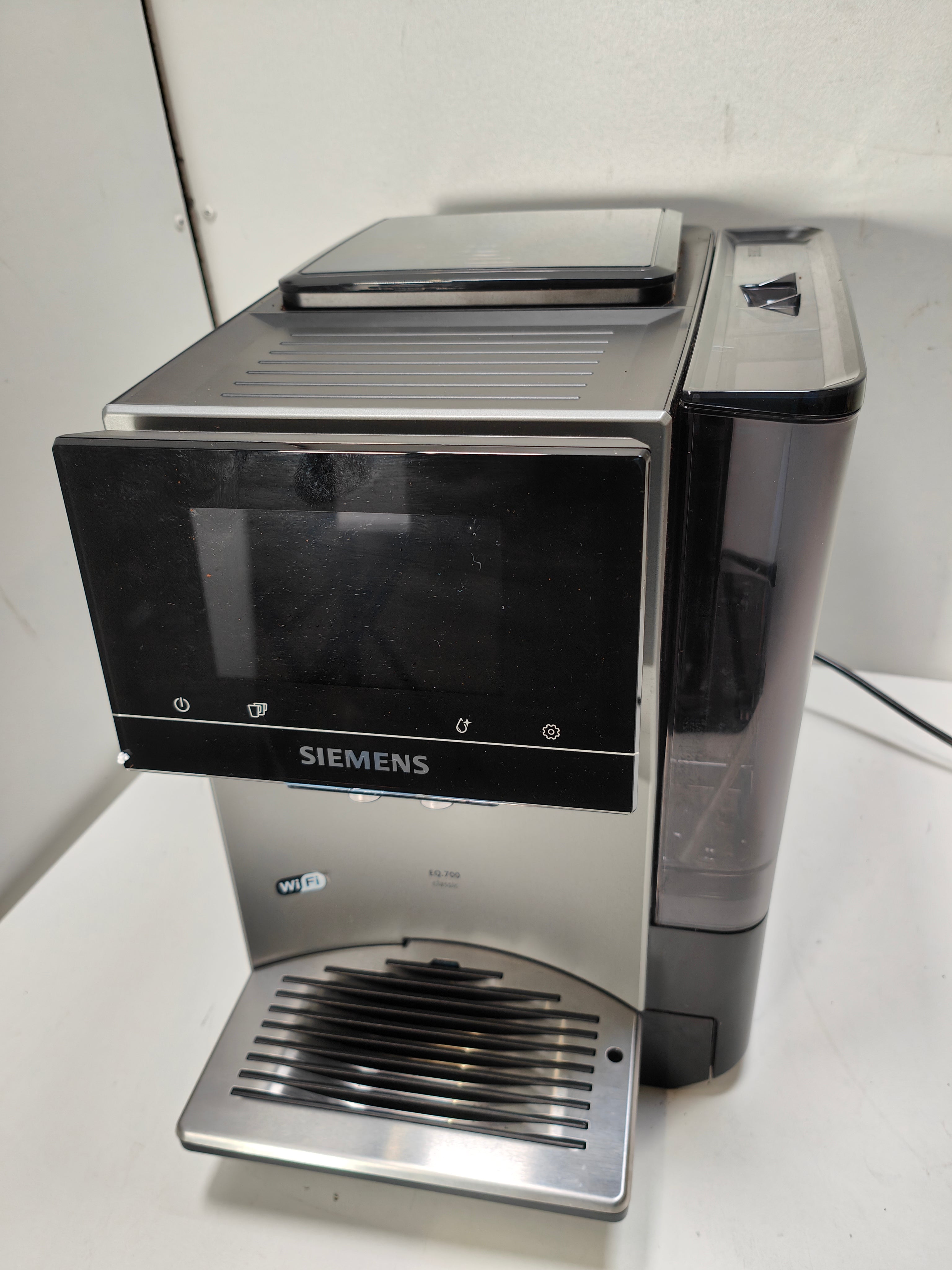 Siemens EQ.700 Classic TP715R07