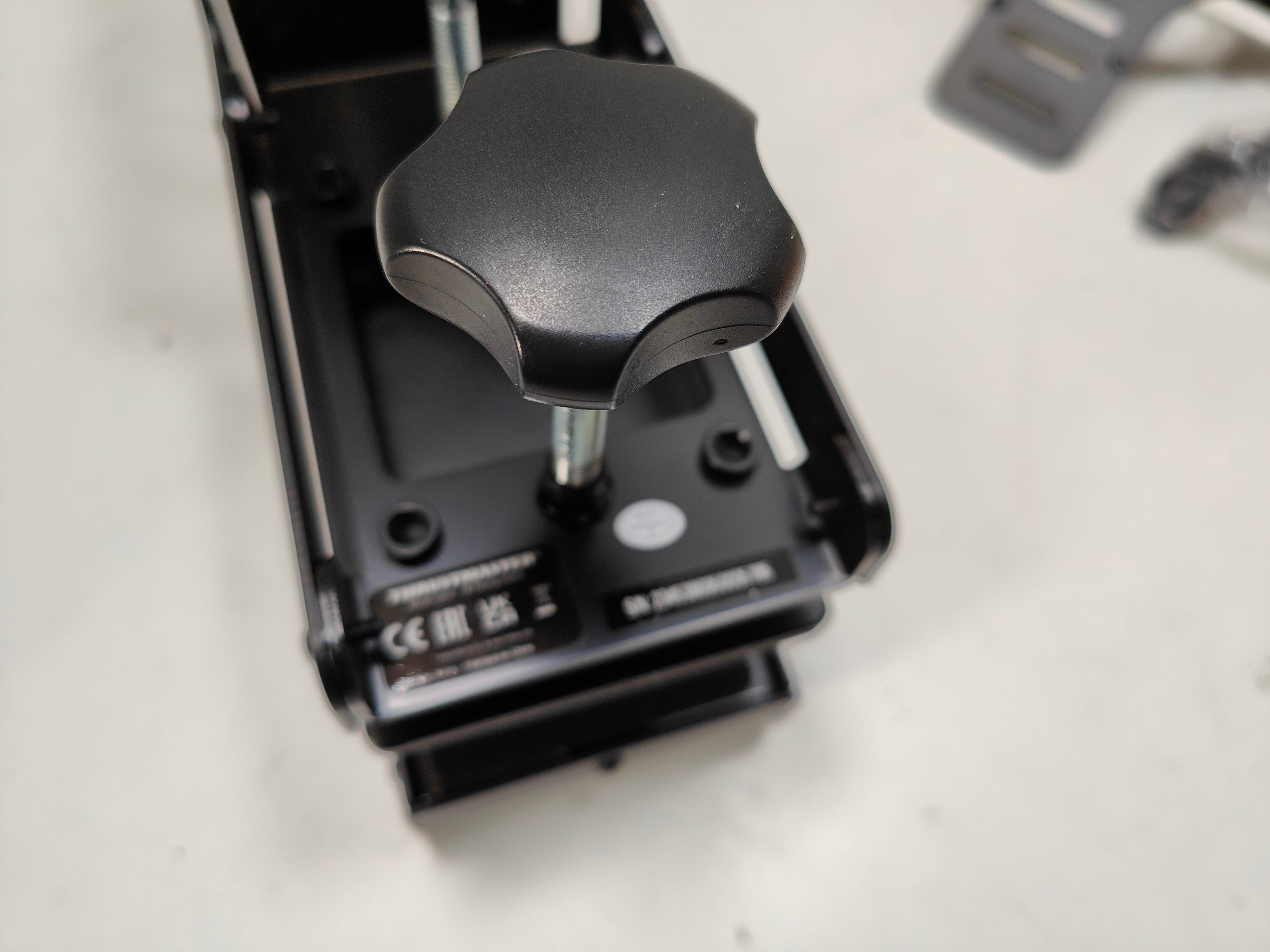 Thrustmaster TM Racing Klemme