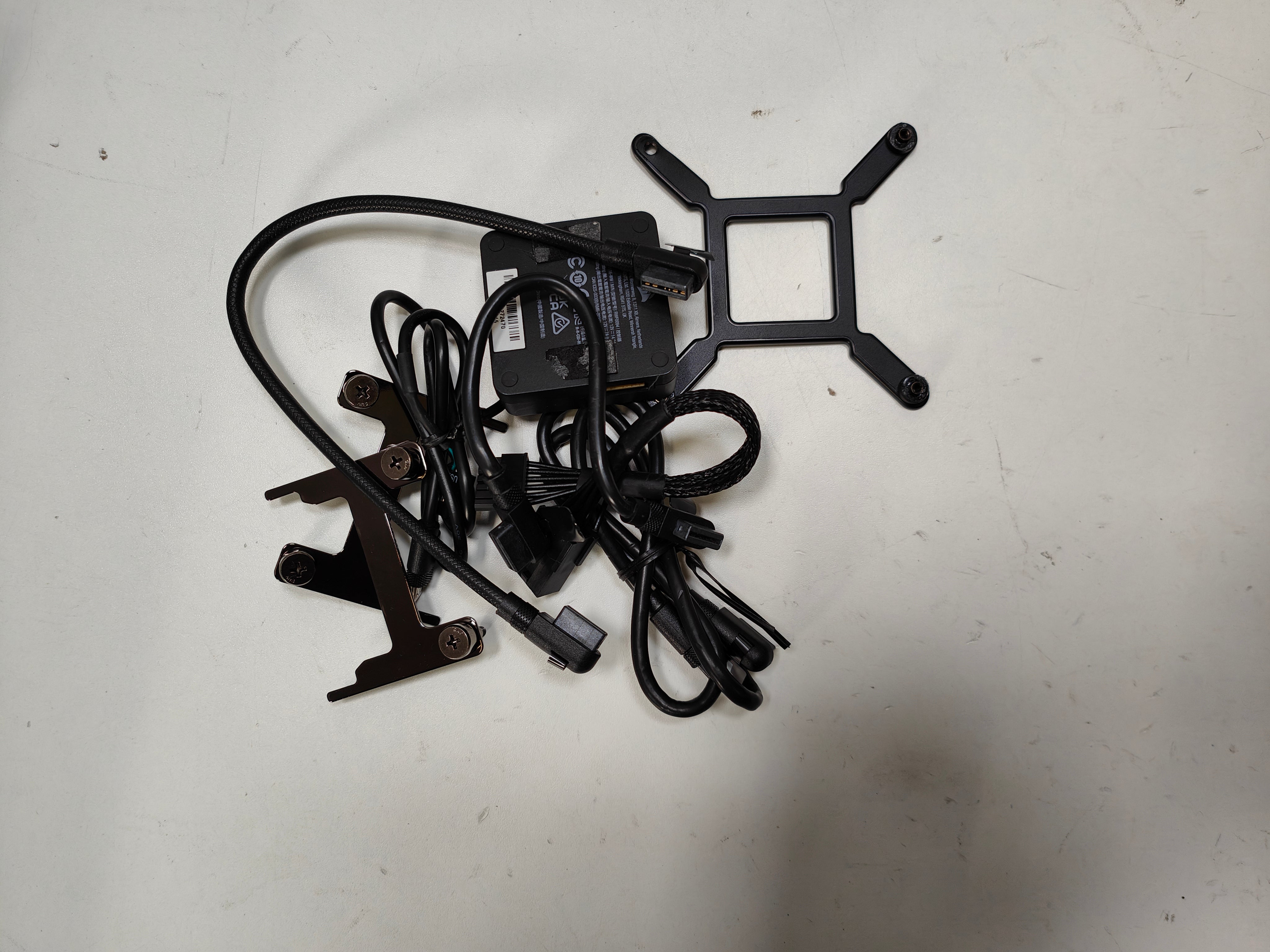 Corsair iCUE LINK TITAN 360 RX LCD AiO