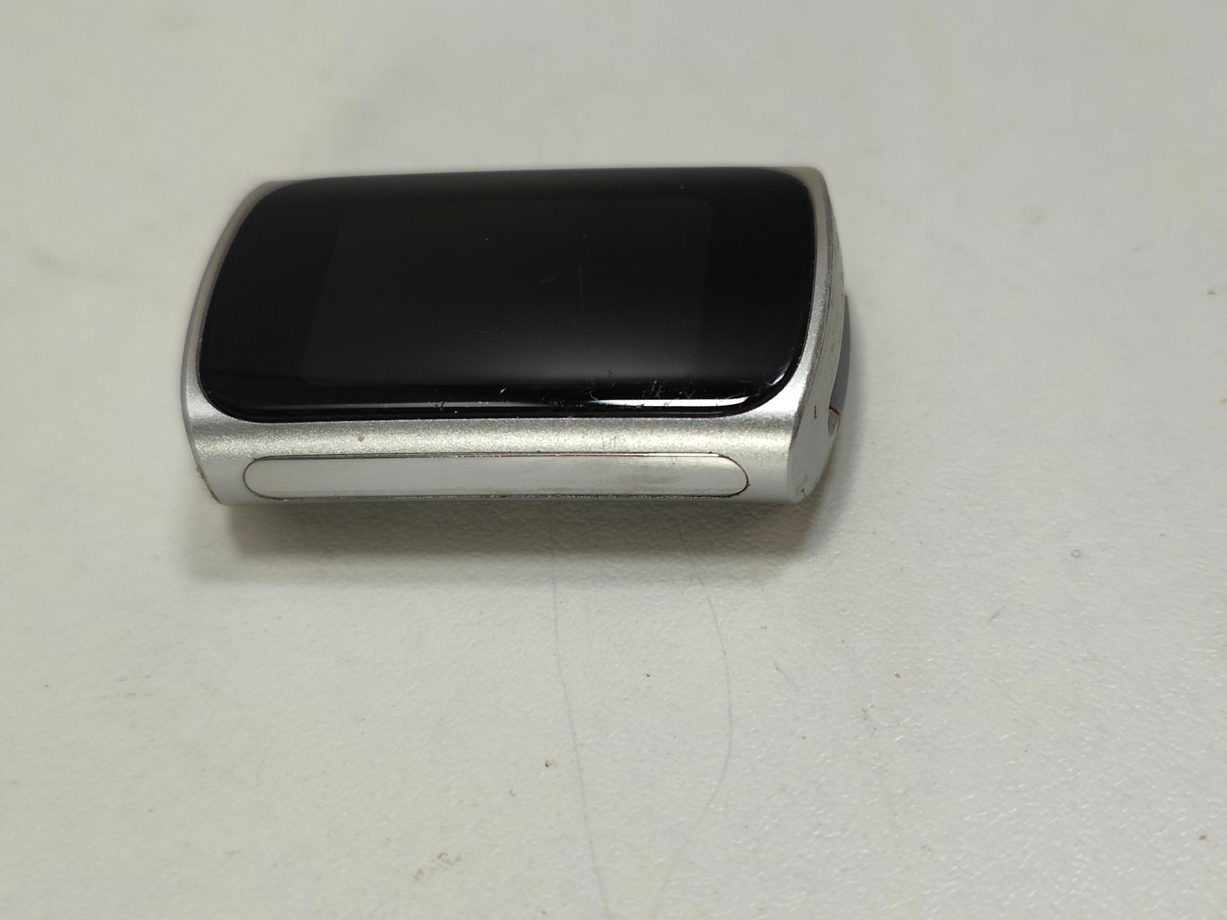 Fitbit Charge 6 - Porzellan/Silber