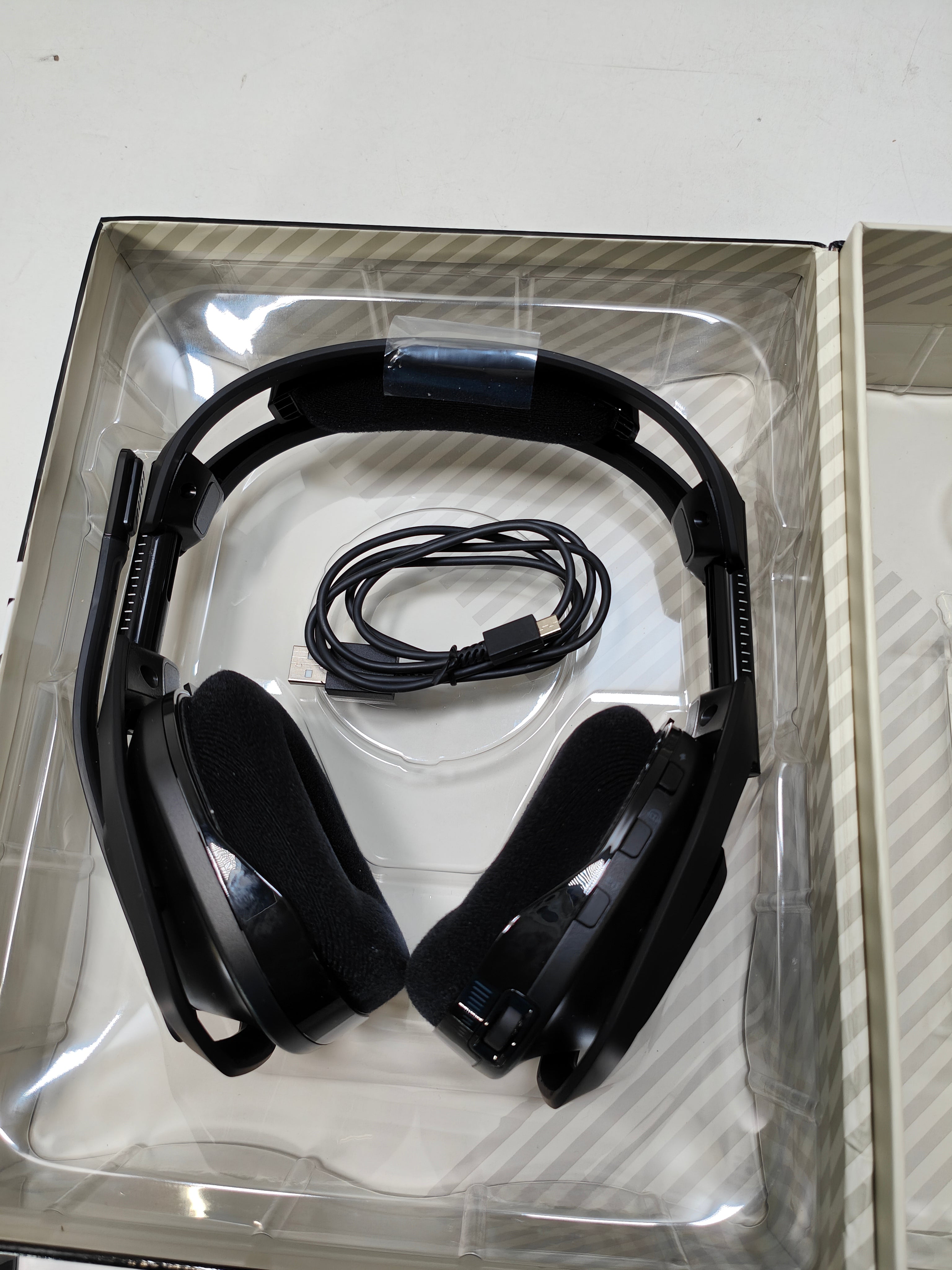 Astro A50 Wireless + Base Station PS4 Edition