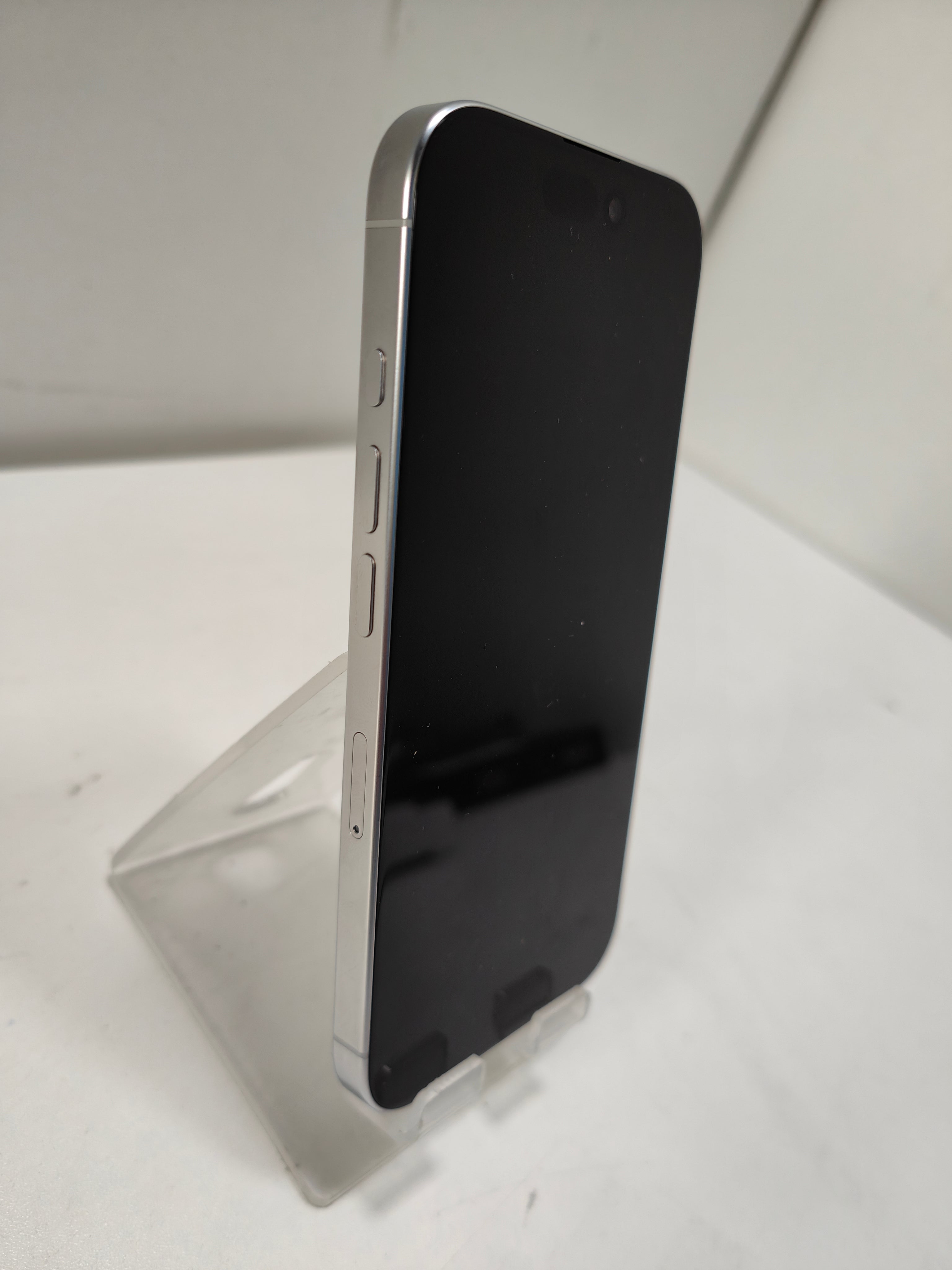 Apple iPhone 16 Pro 256GB White Titanium