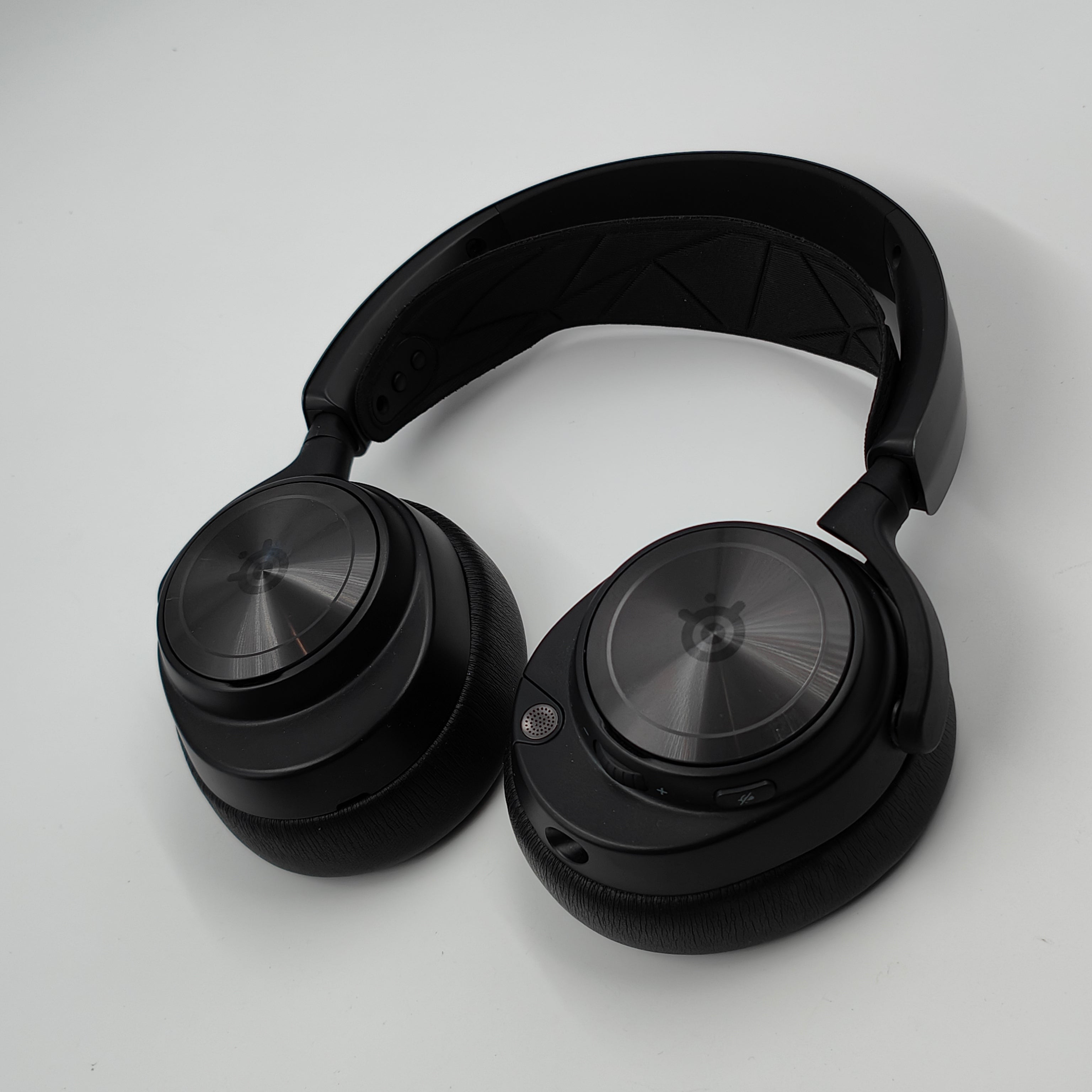 SteelSeries Arctis Nova Pro