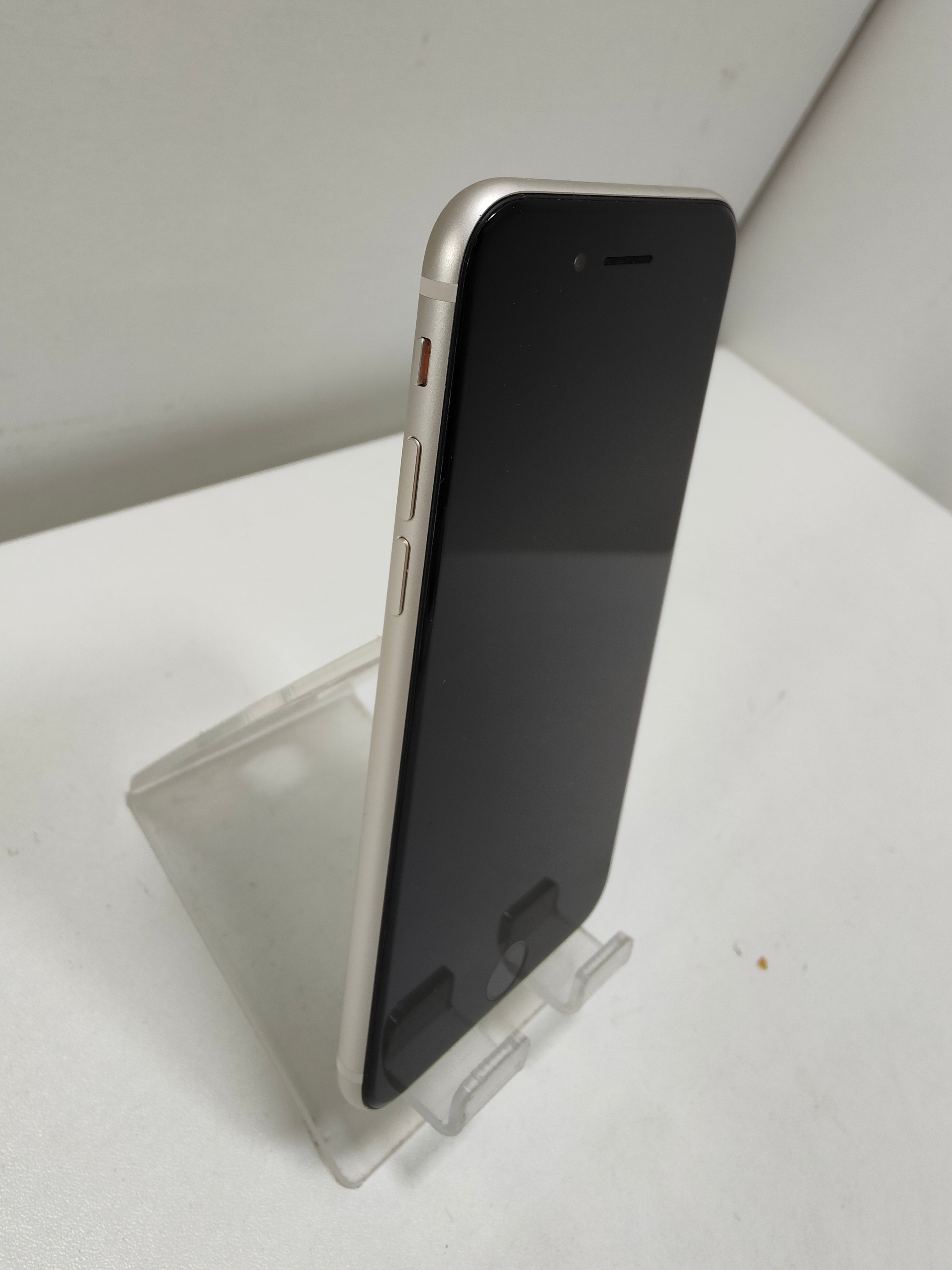 Generalüberholtes iPhone SE (3. Generation) Starlight 128GB