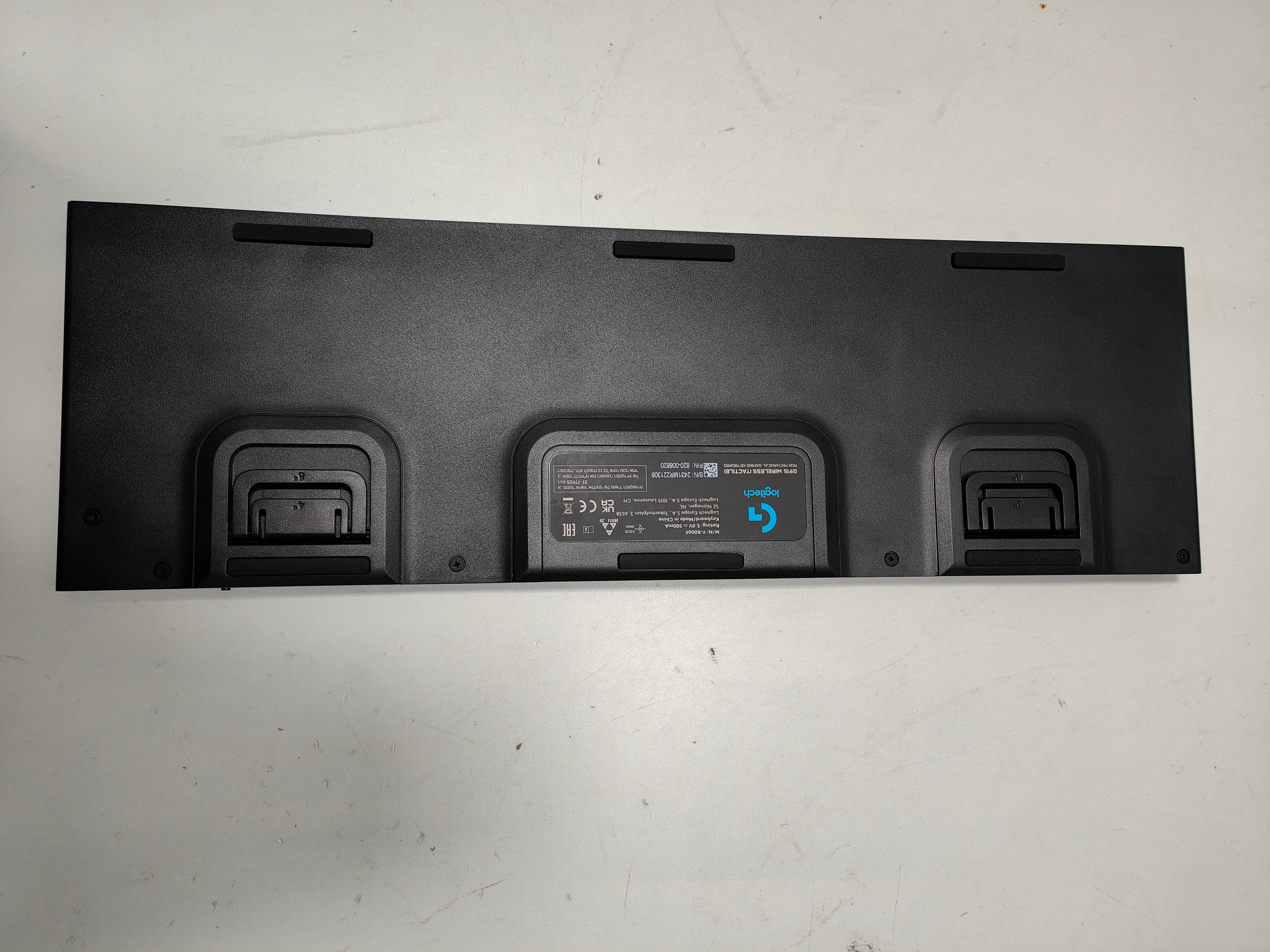 Logitech G 15 Lightspeed Kabellose RGB Mechanische Gaming AZERTY