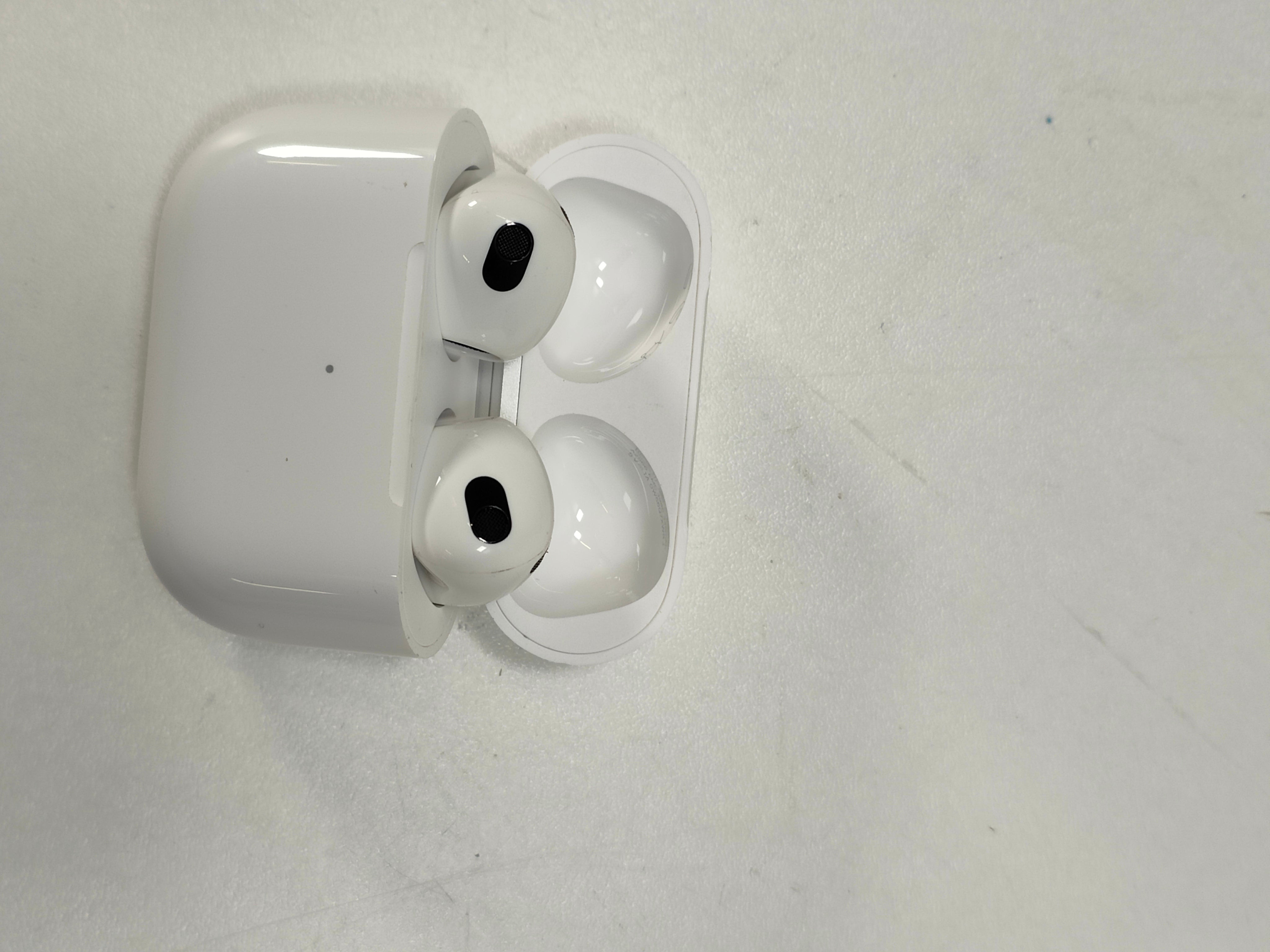 Apple AirPods 3