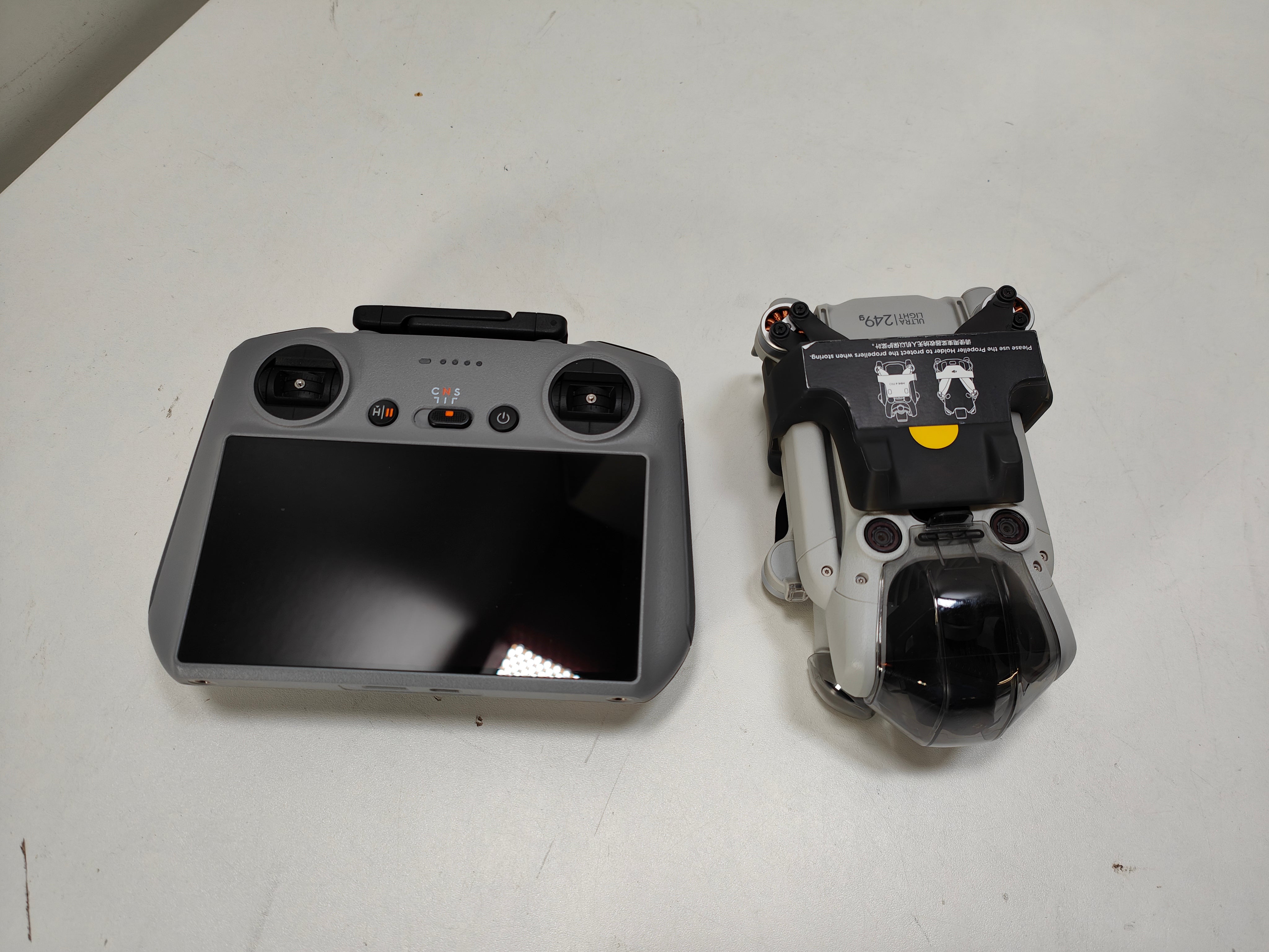 DJI Mini 4 Pro SC2 Fly More Kombi