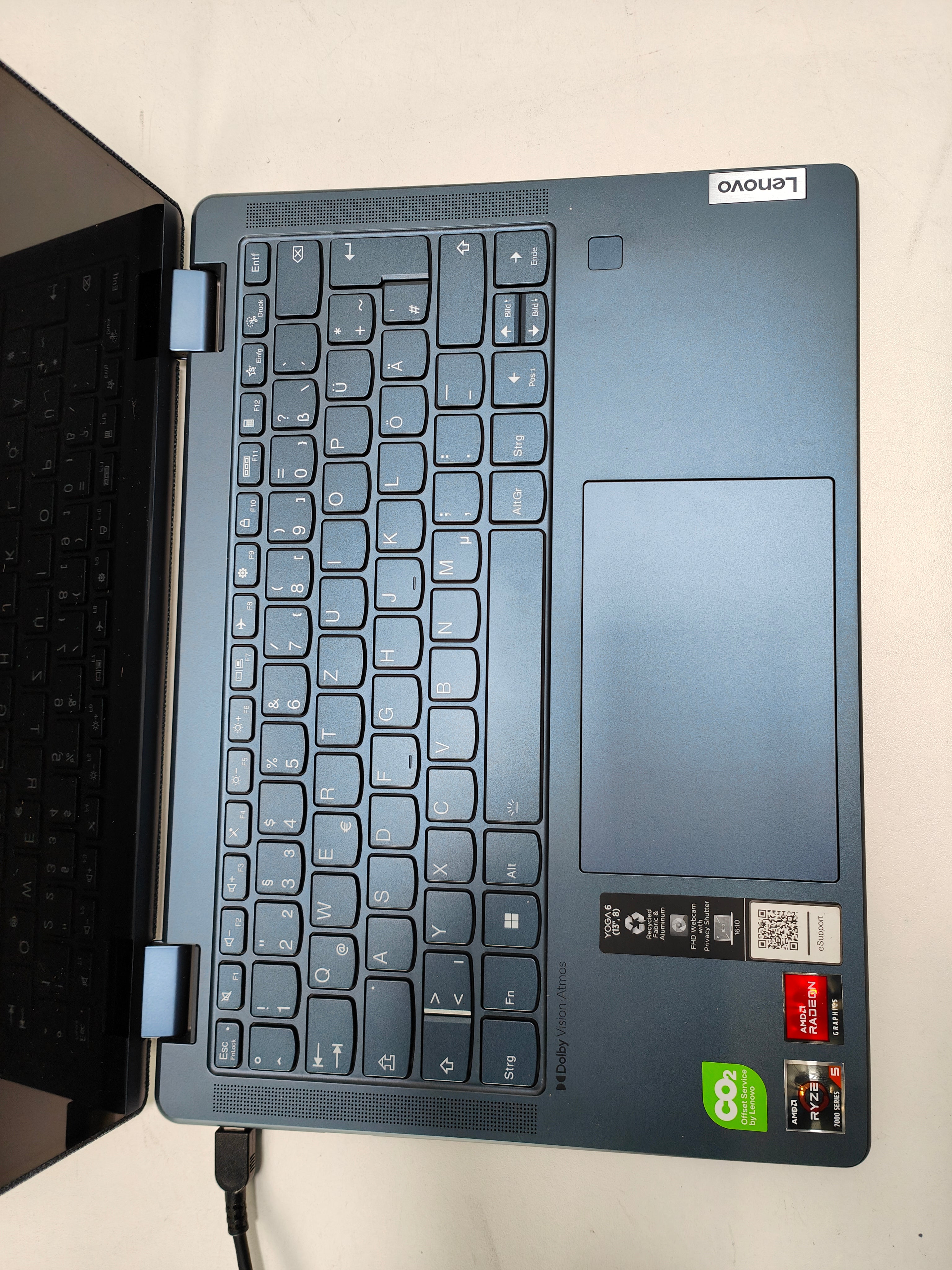 Lenovo Yoga 6 13ABR8 AMD Ryzen 5 7530U 33,78cm 13,3 Zoll WUXGA QWERTZ