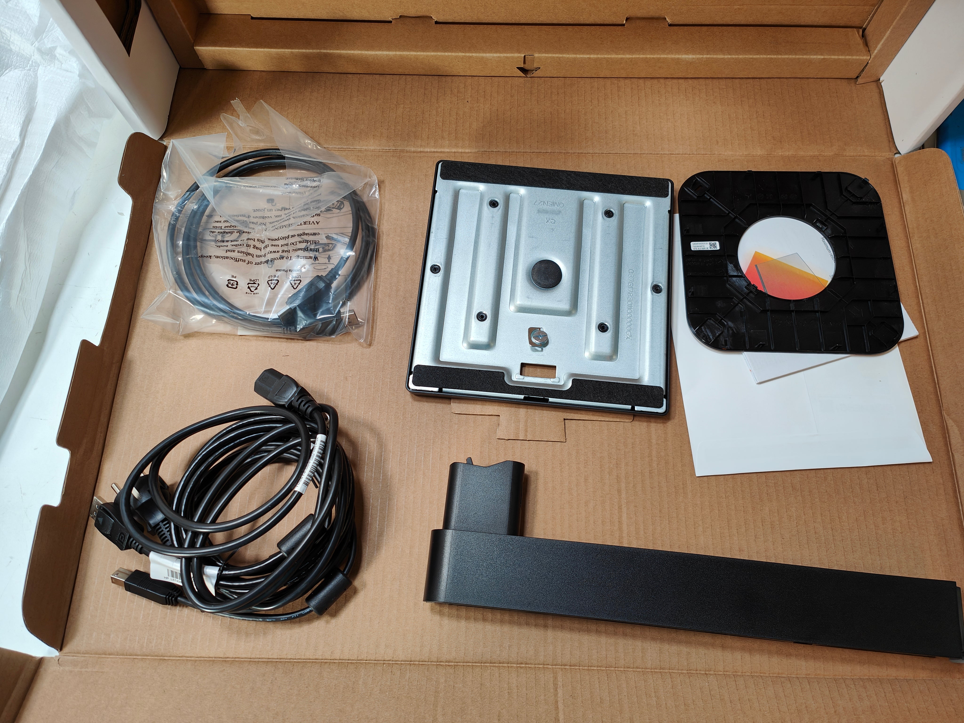 HP OMEN 27s FHD 240Hz