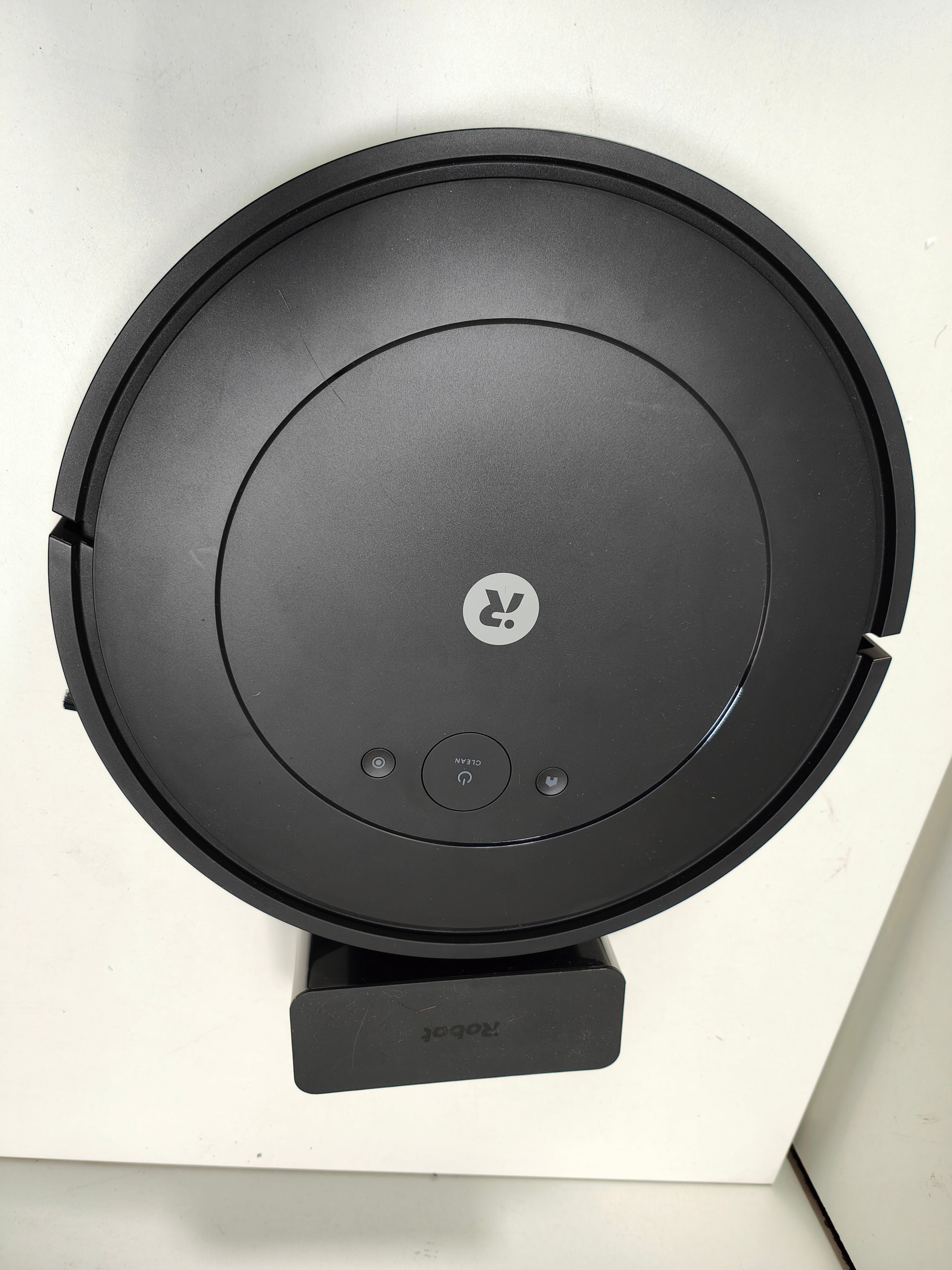 iRobot Roomba Combo Essential Y011040