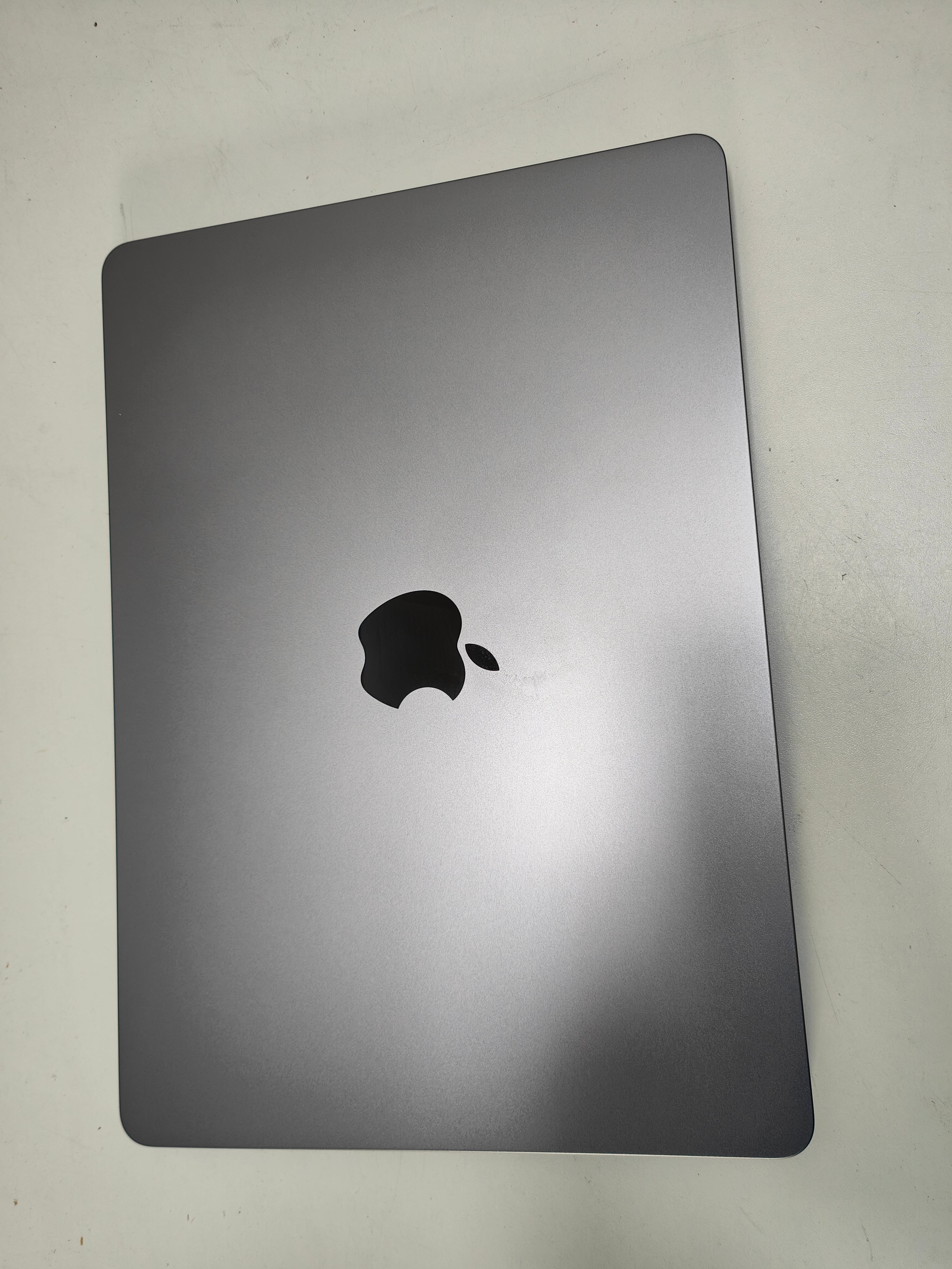 Apple MacBook Air 13" (2024) M3 (8/10) 16GB/256GB Spacegrijs AZERTY