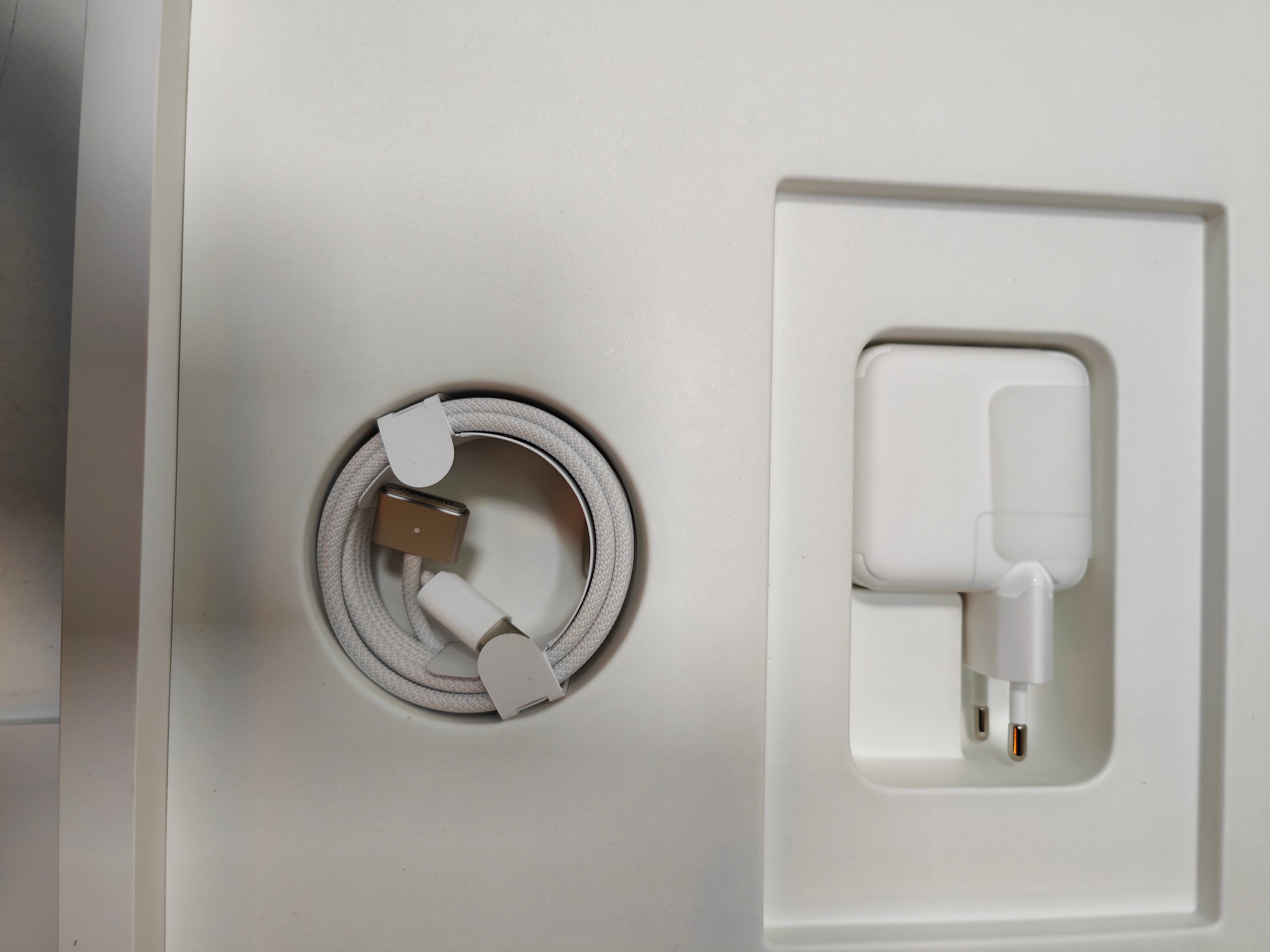 Apple MacBook Air 15" (2024) M3 (8/10) 8GB/256GB Sterrenlicht QWERTY