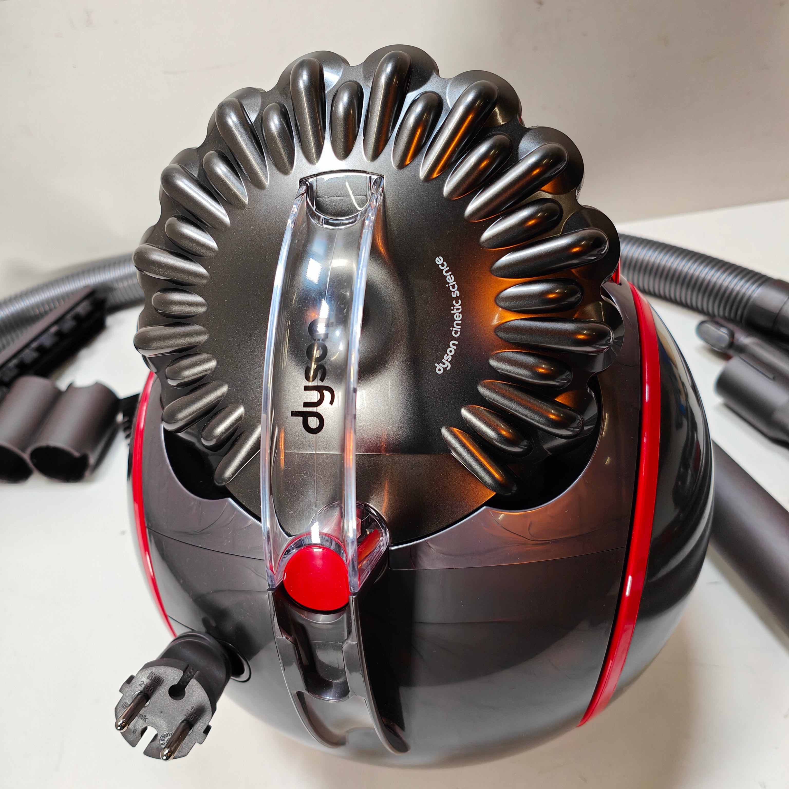 Dyson Cinetic Big Ball Absolute 2
