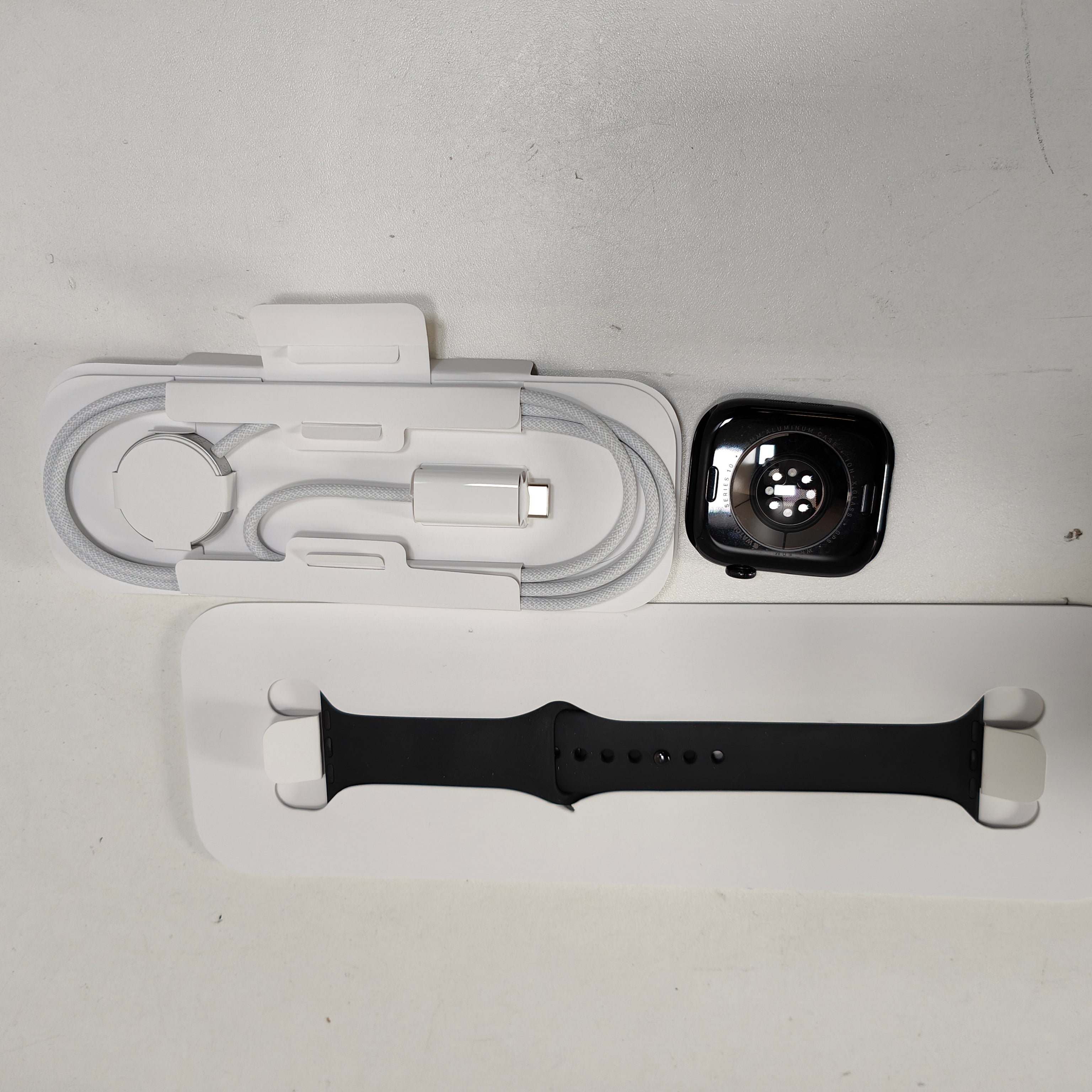 Apple Watch Series 10 46mm Zwart Sportband M/L