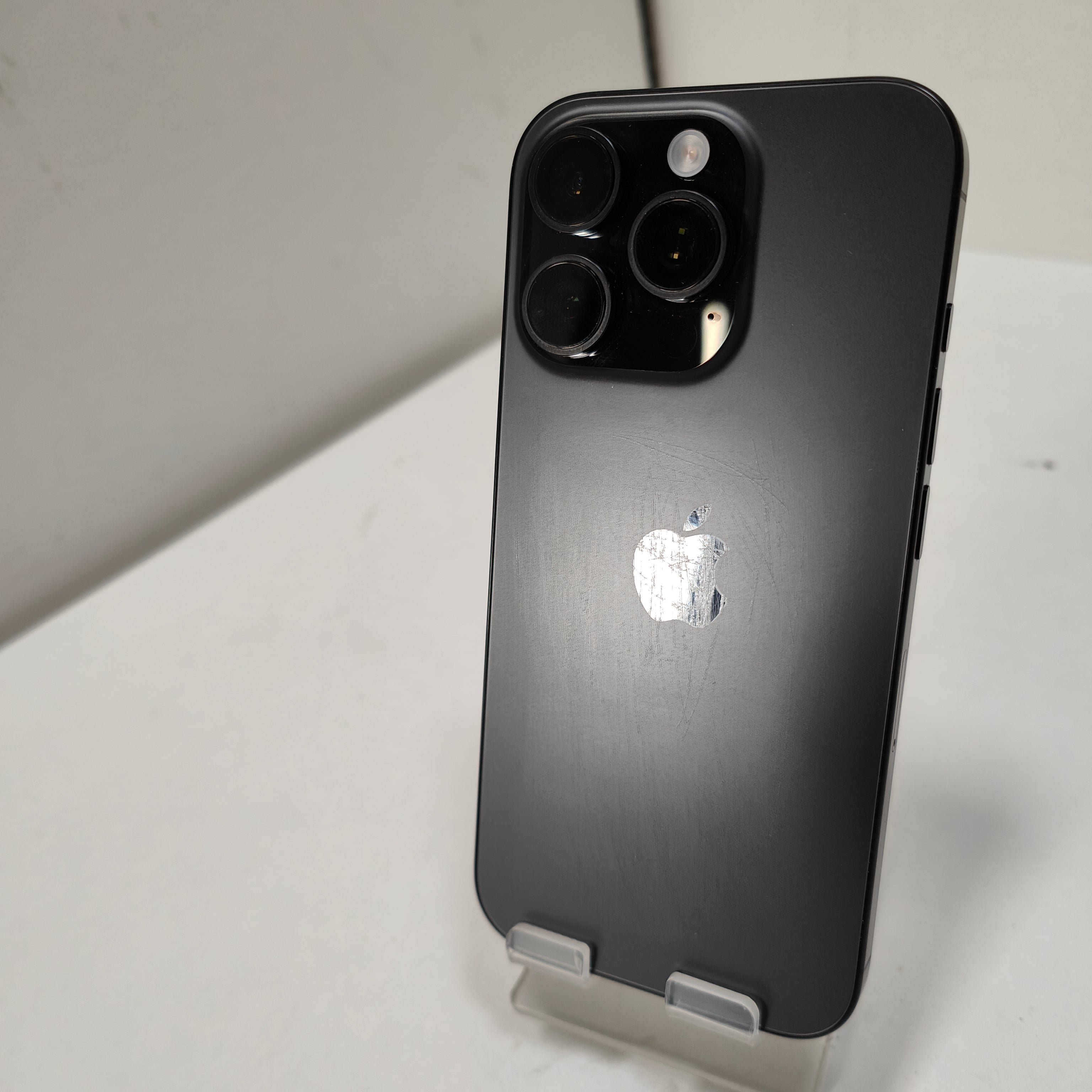 Apple iPhone 16 Pro 256GB Black Titanium