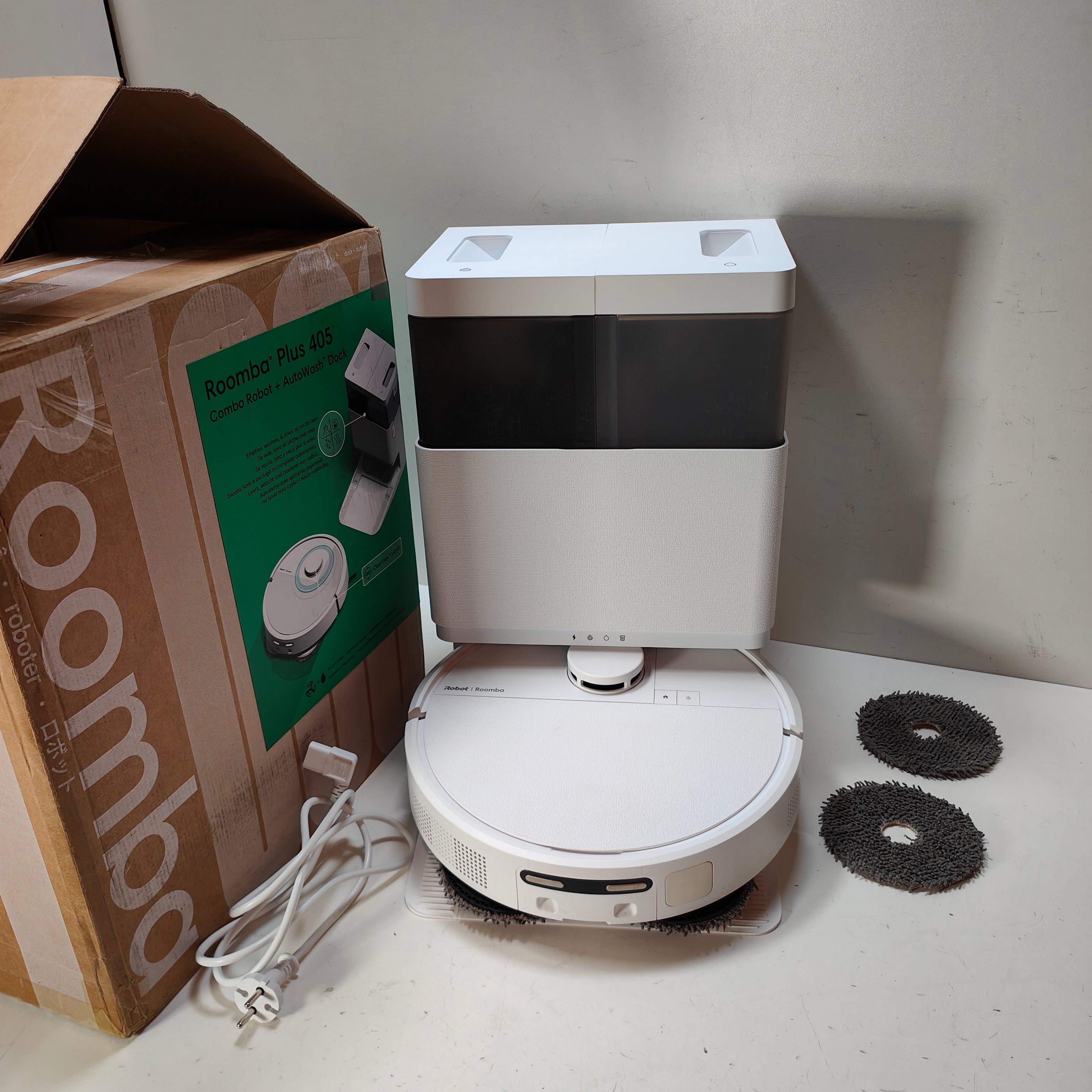 iRobot Roomba Plus 405 Combo Robot + Autowash Dock Wit