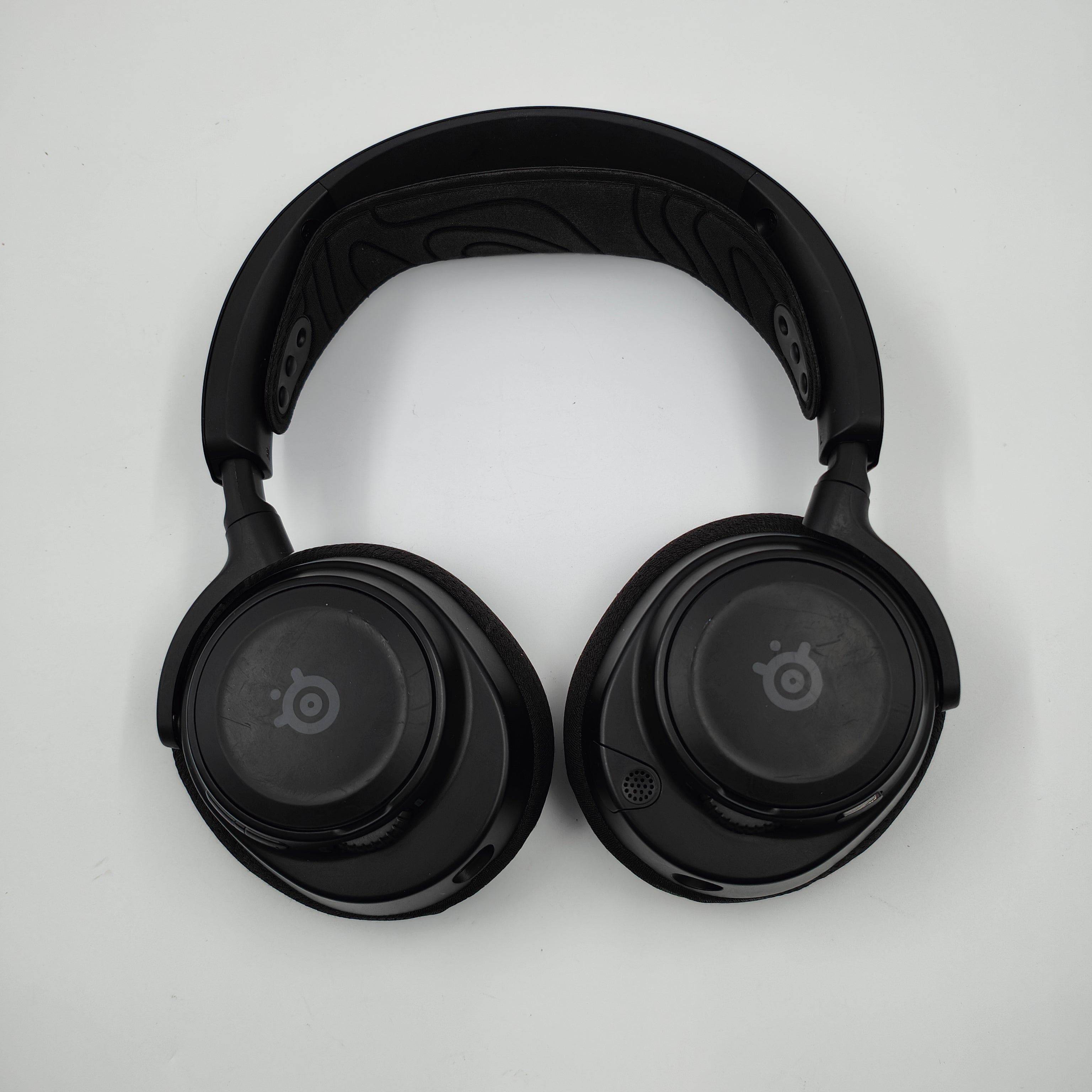 SteelSeries Arctis Nova 7