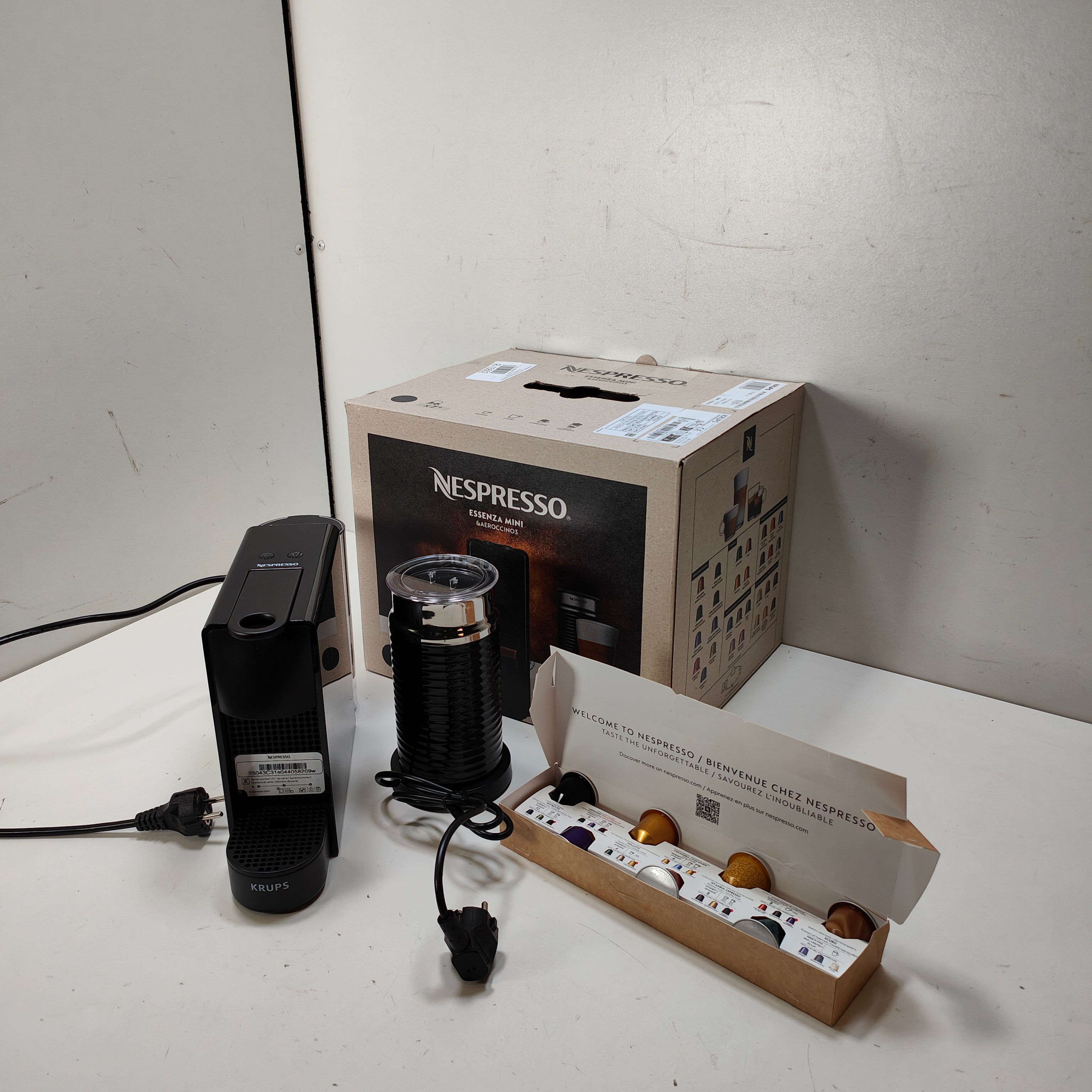 Krups Nespresso Essenza Mini XN1118 Noir + Mousseur à lait