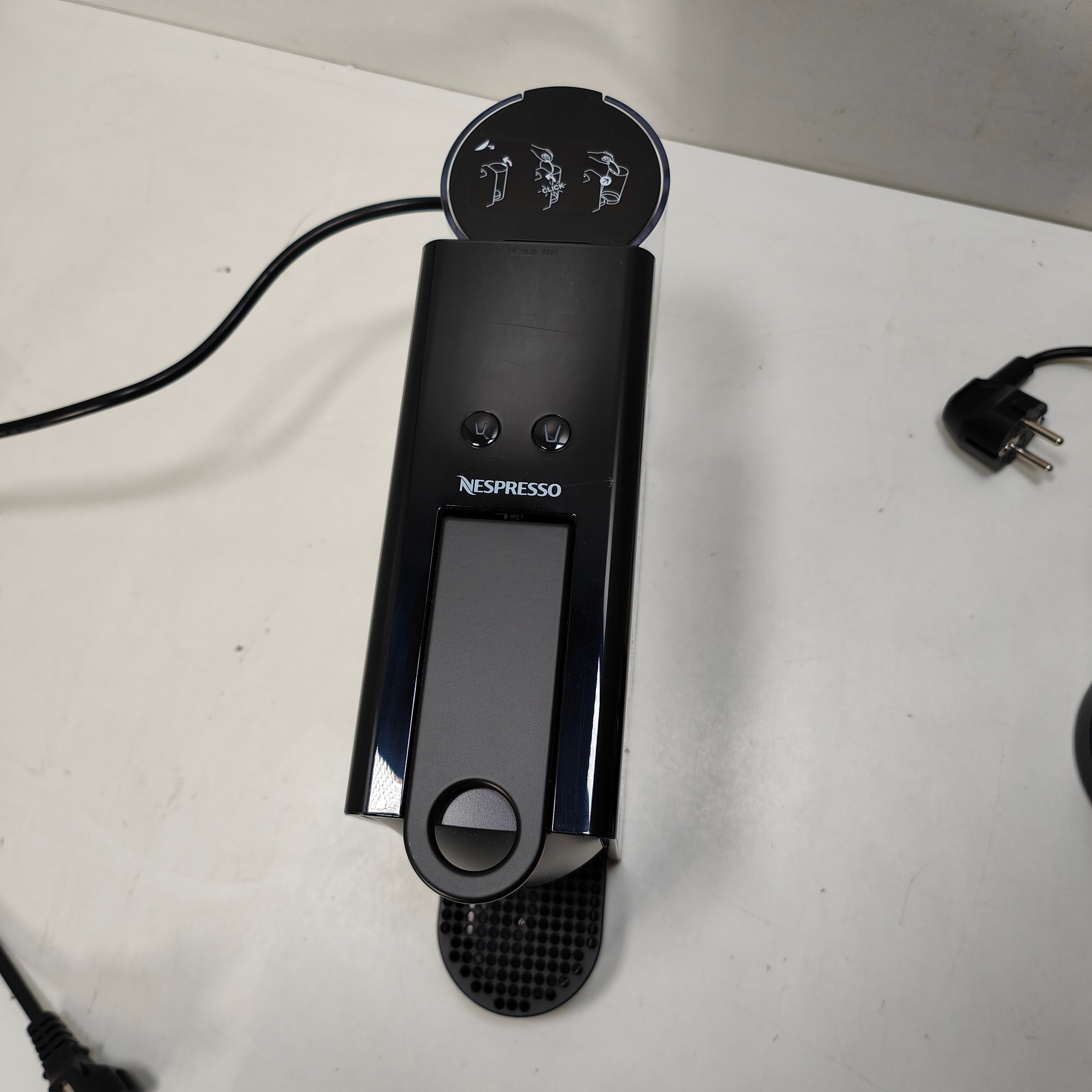 Krups Nespresso Essenza Mini XN1118 Noir + Mousseur à lait