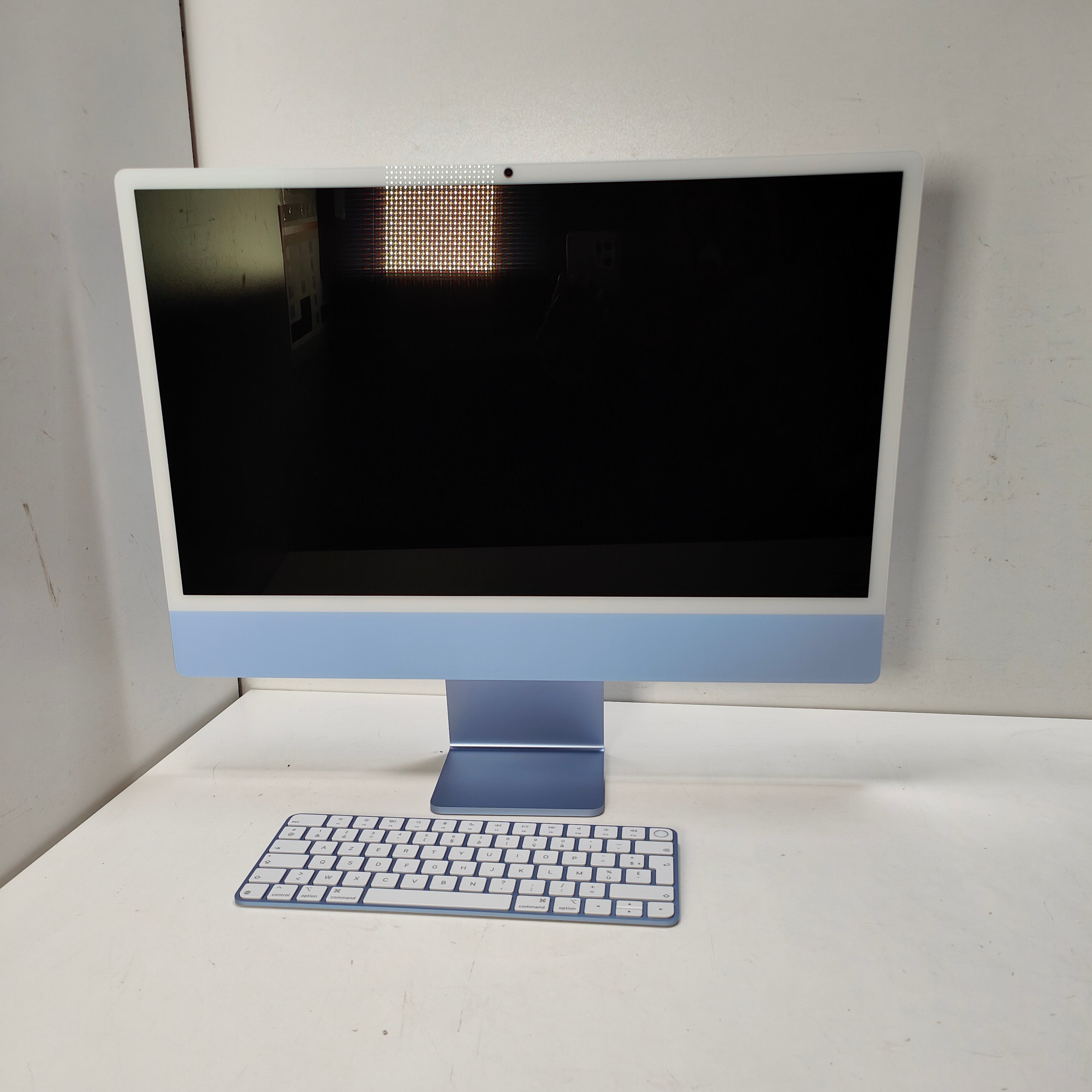 Apple iMac 24" (2024) M4 (10/10) 24 Go/1 To Bleu AZERTY