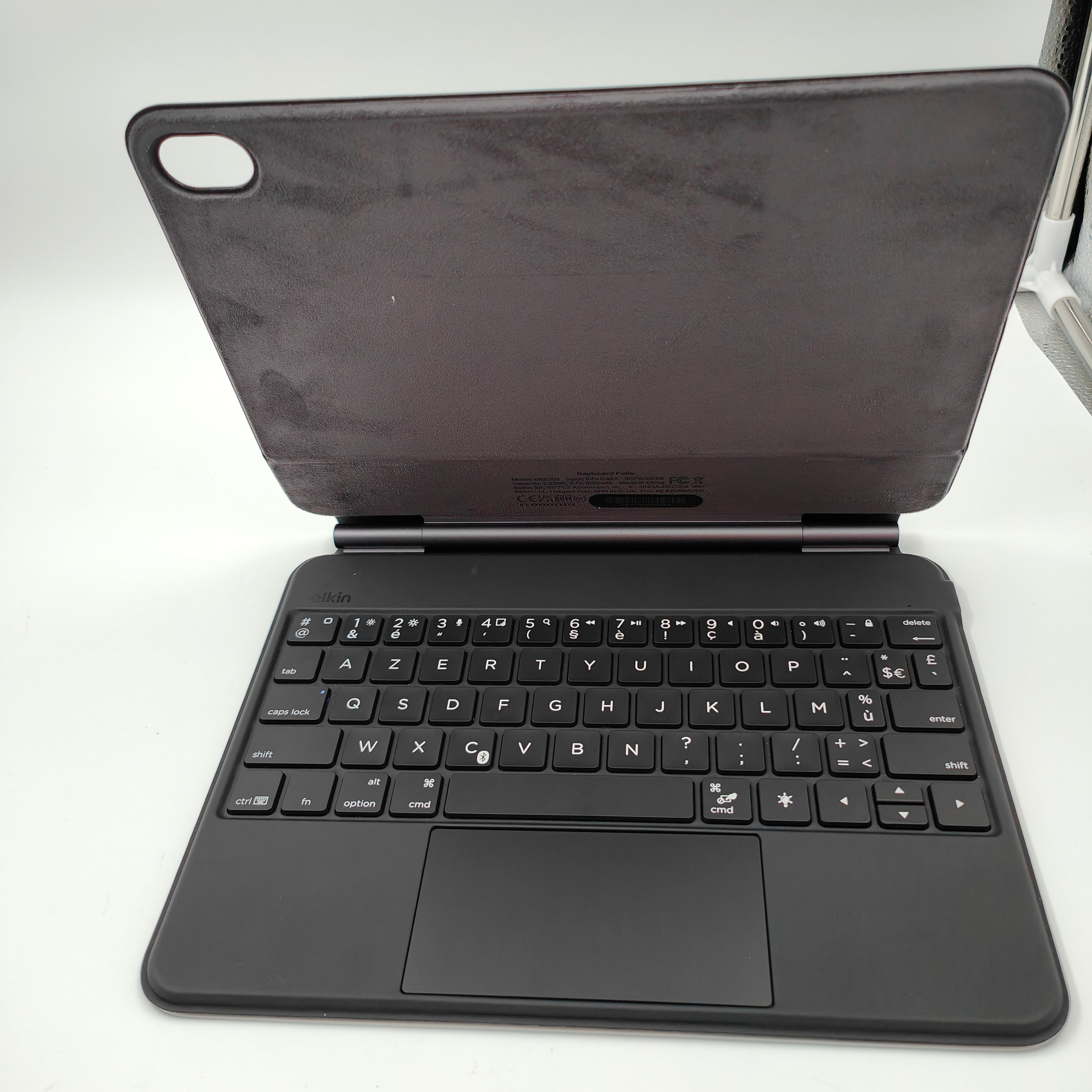 Étui clavier magnétique Belkin pour iPad 10e génération 10,9" AZERTY