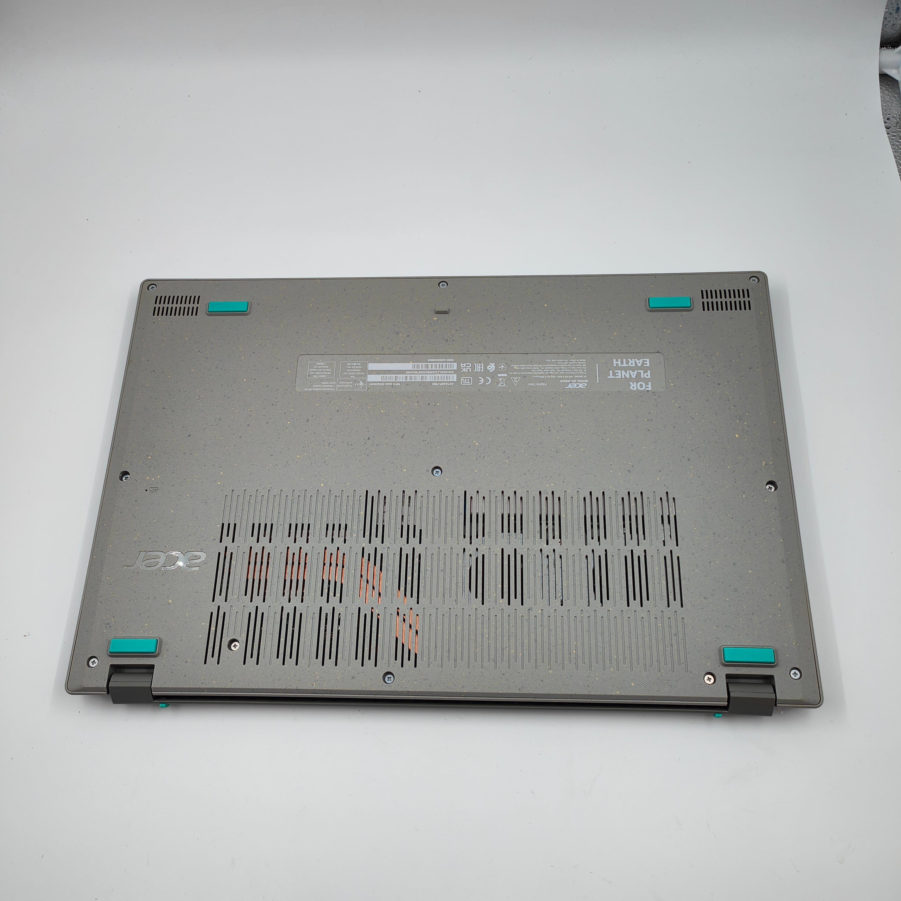 Acer AV15-53P-7966 I7-1355U 15.6IN DE 16GB 1000GB IRIS XE G QWERTZ