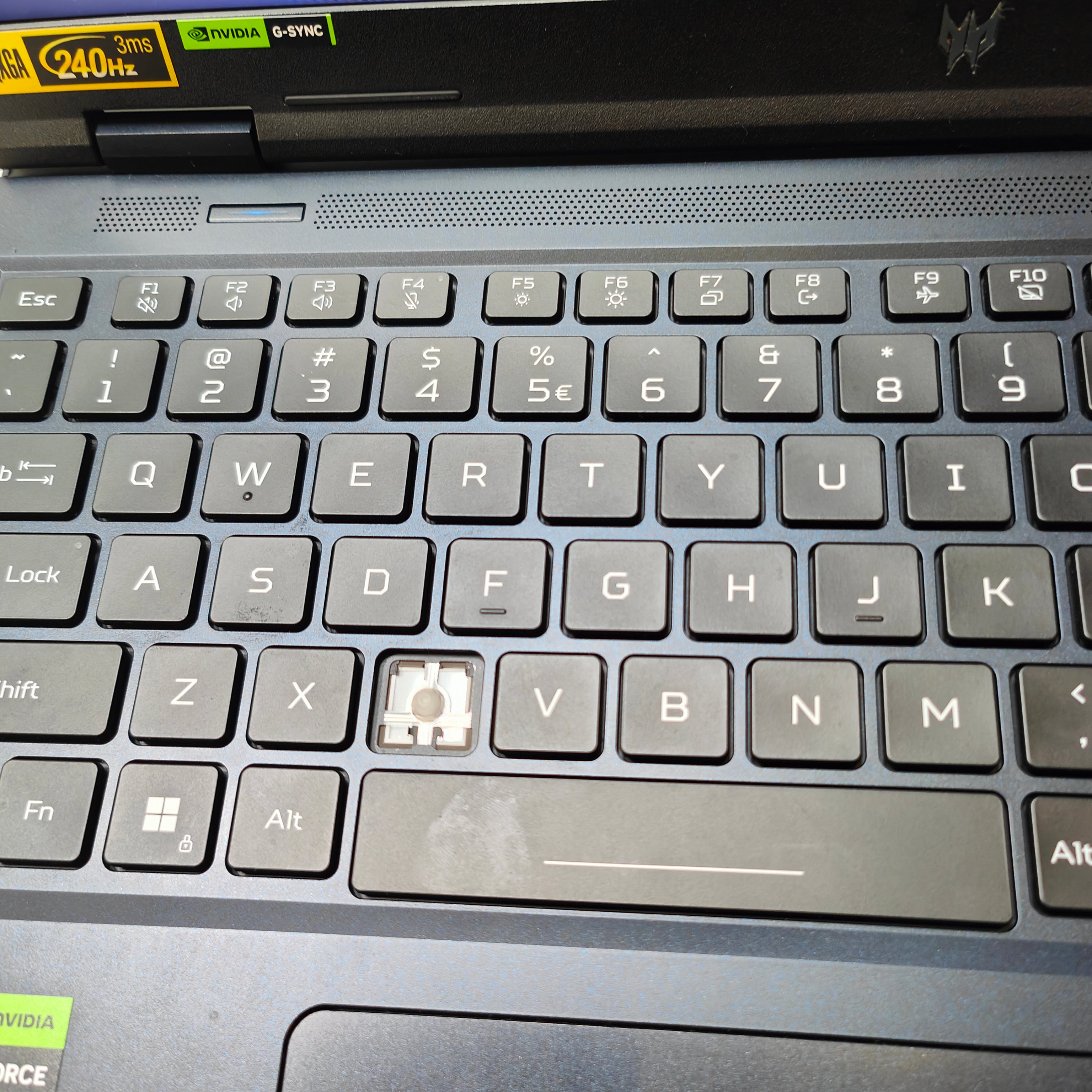 Acer Predator Helios Neo 16 (PHN16-72-95HS) QWERTY