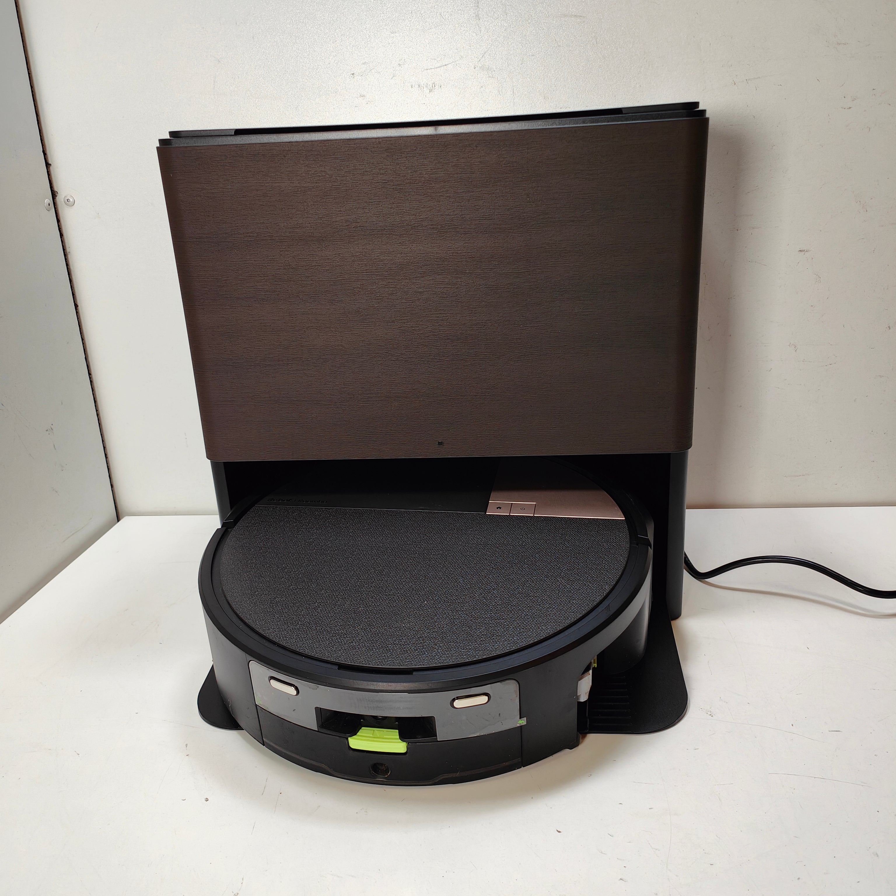 iRobot Roomba Max 705 Combo + Black