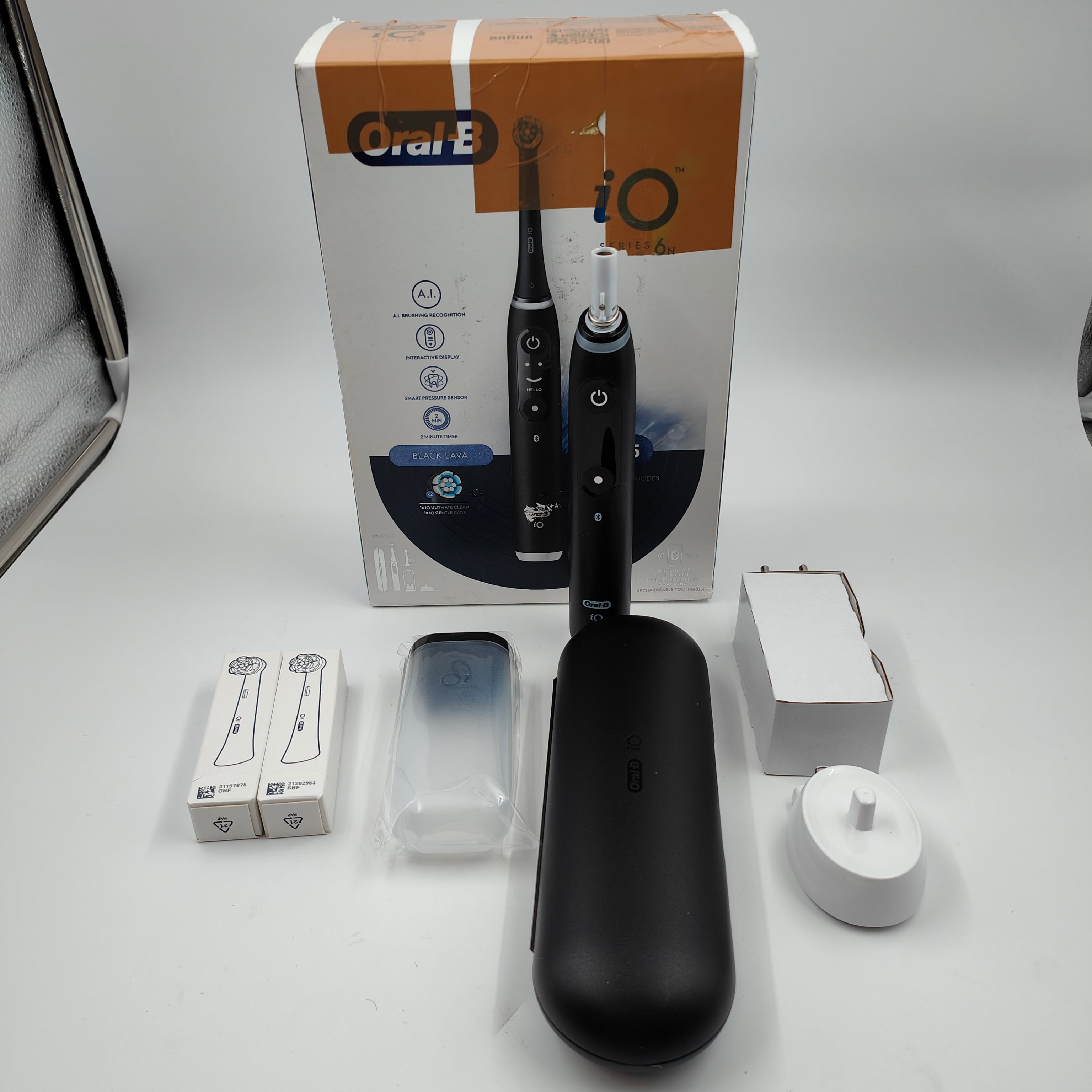 Oral-B iO 6N Zwart + extra iO Gentle Care opzetborstel