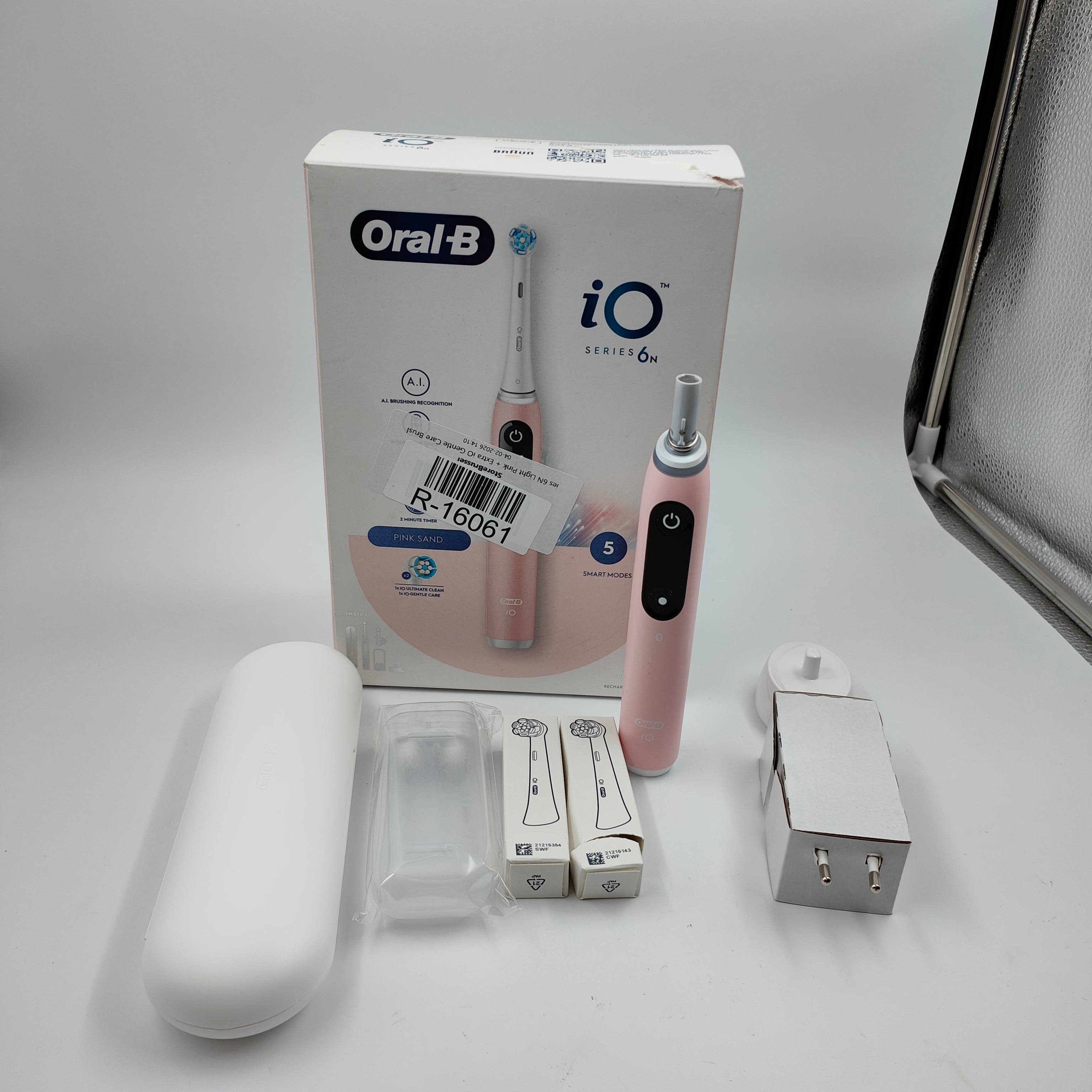 Oral-B iO Series 6N Licht Roze + extra iO Gentle Care opzetborstel