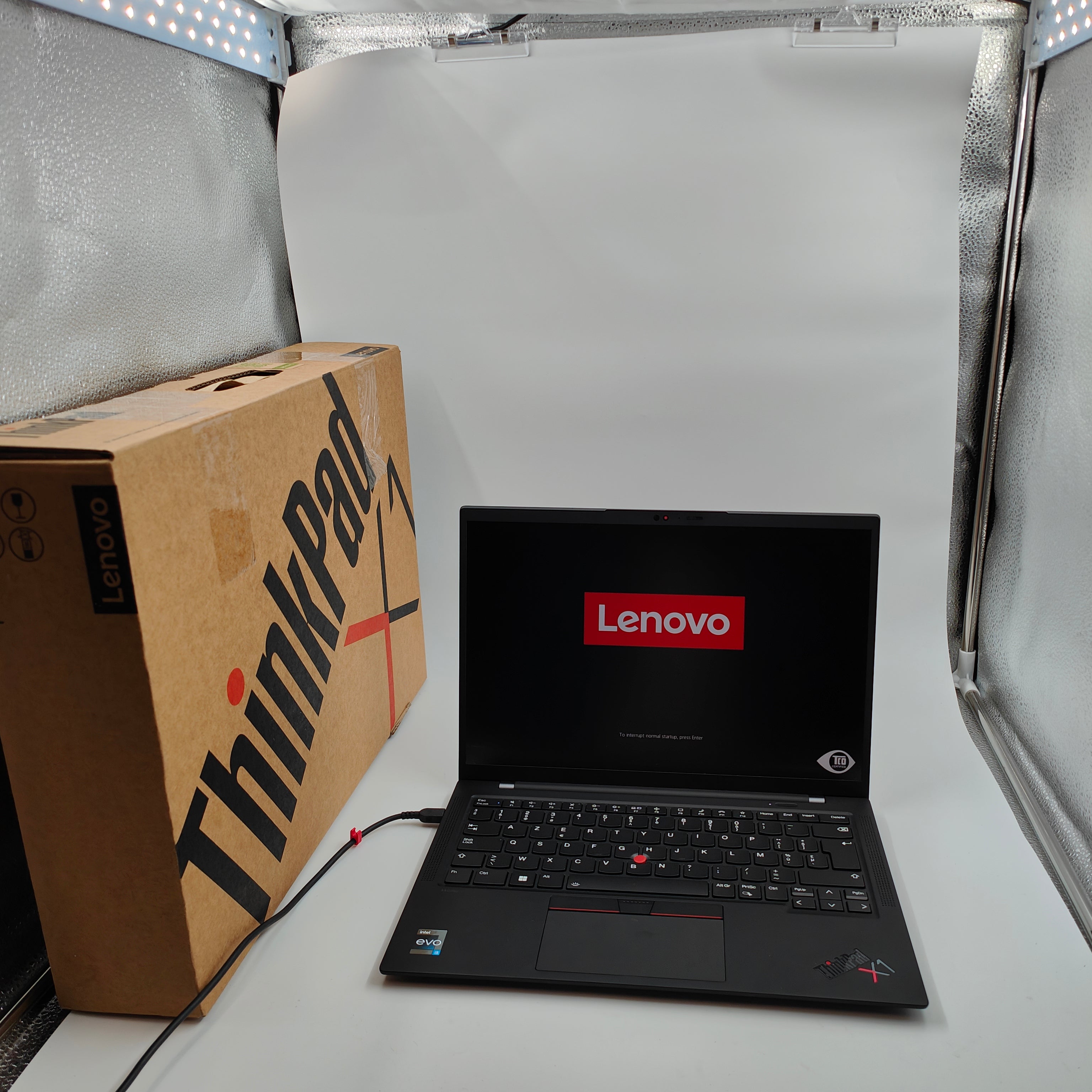 Lenovo ThinkPad X1 Carbon Gen 11 - 21HM002SMB AZERTY