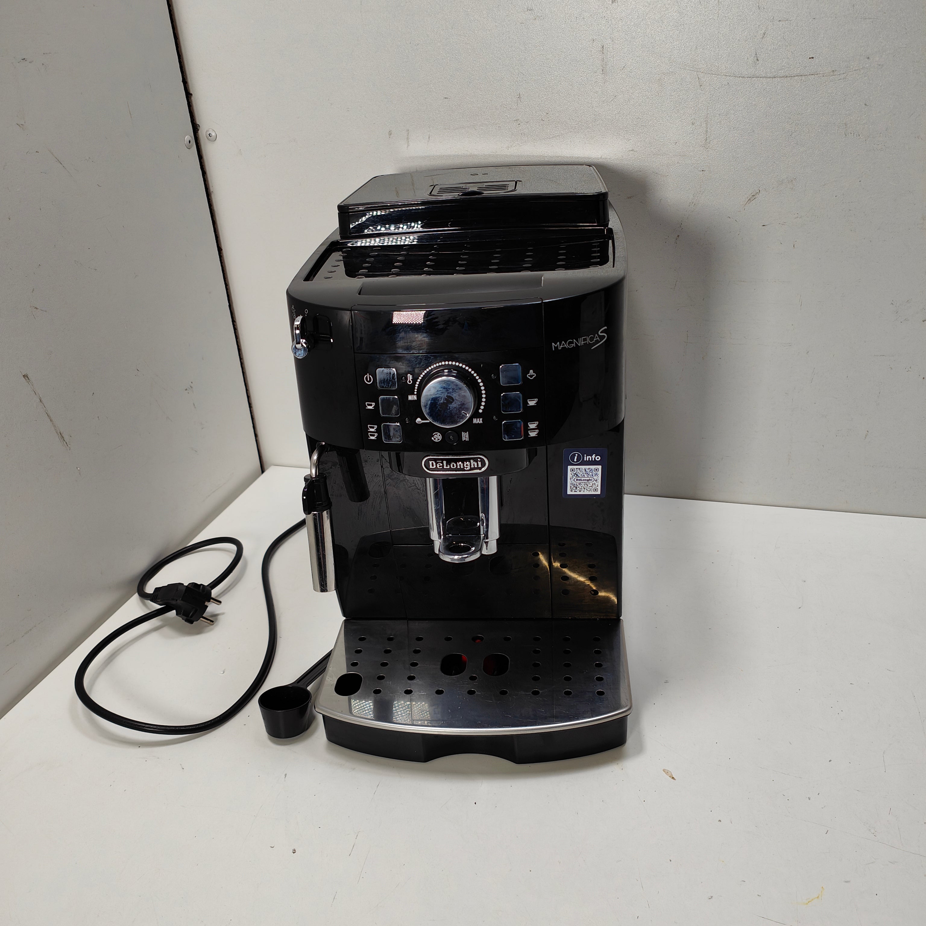 DeLonghi  ECAM 21.117.B Magnifica S