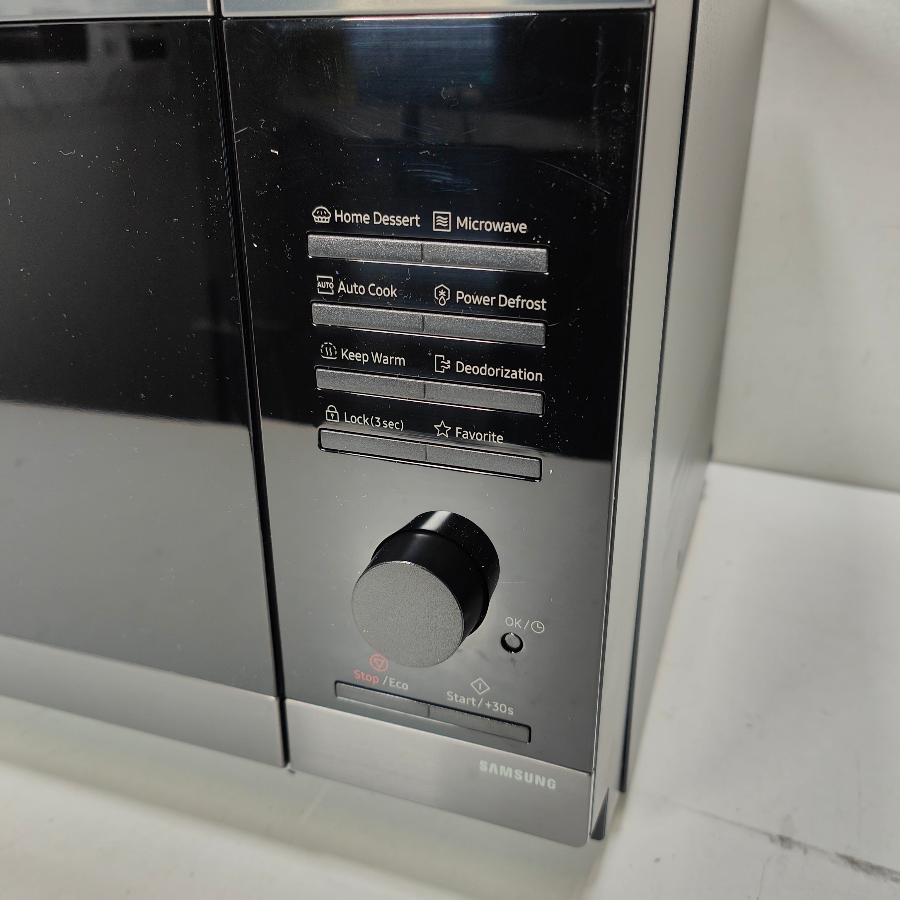 Samsung MS32DG4504AGE1