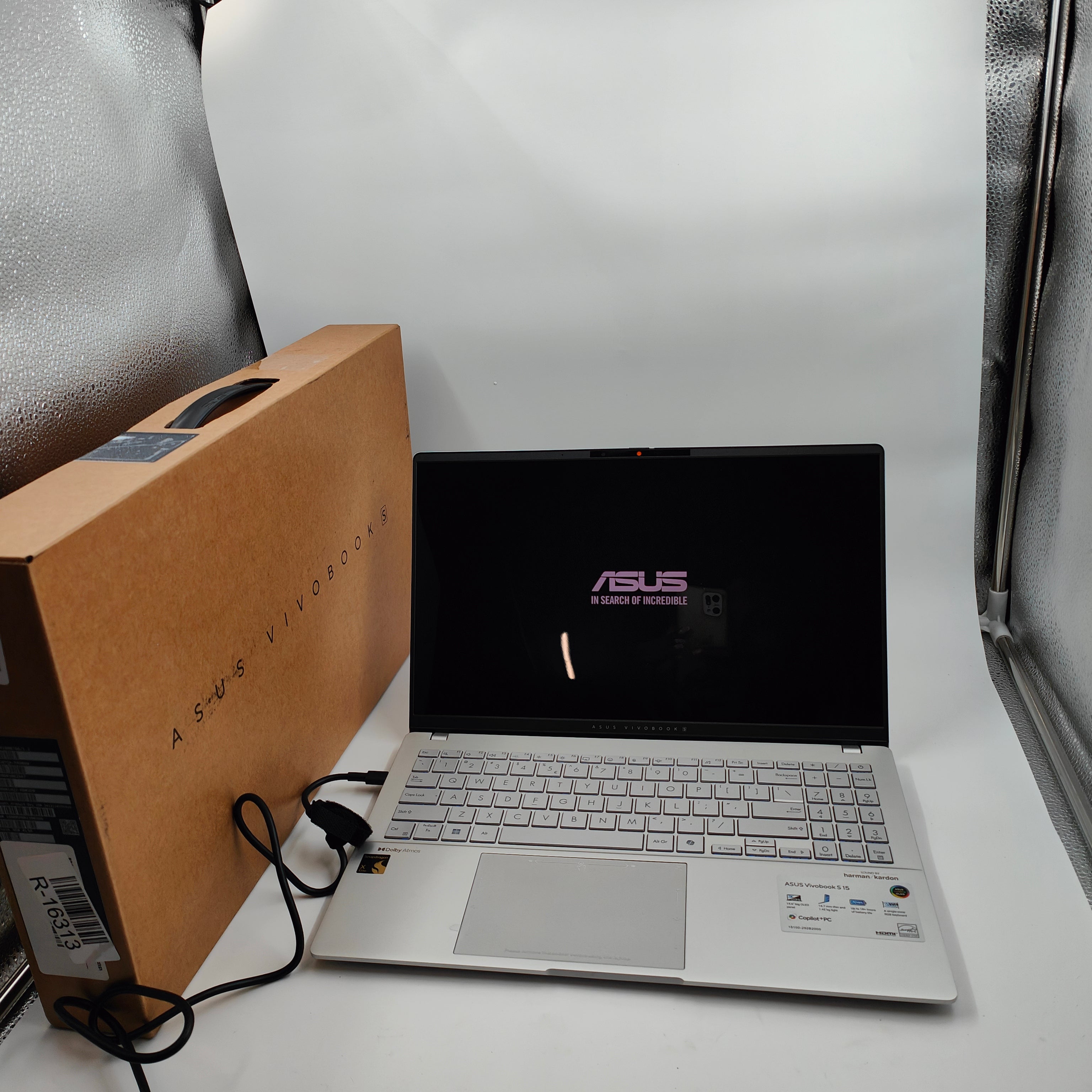 Asus VivoBook S 15 OLED S5507QA-MA006W QWERTY