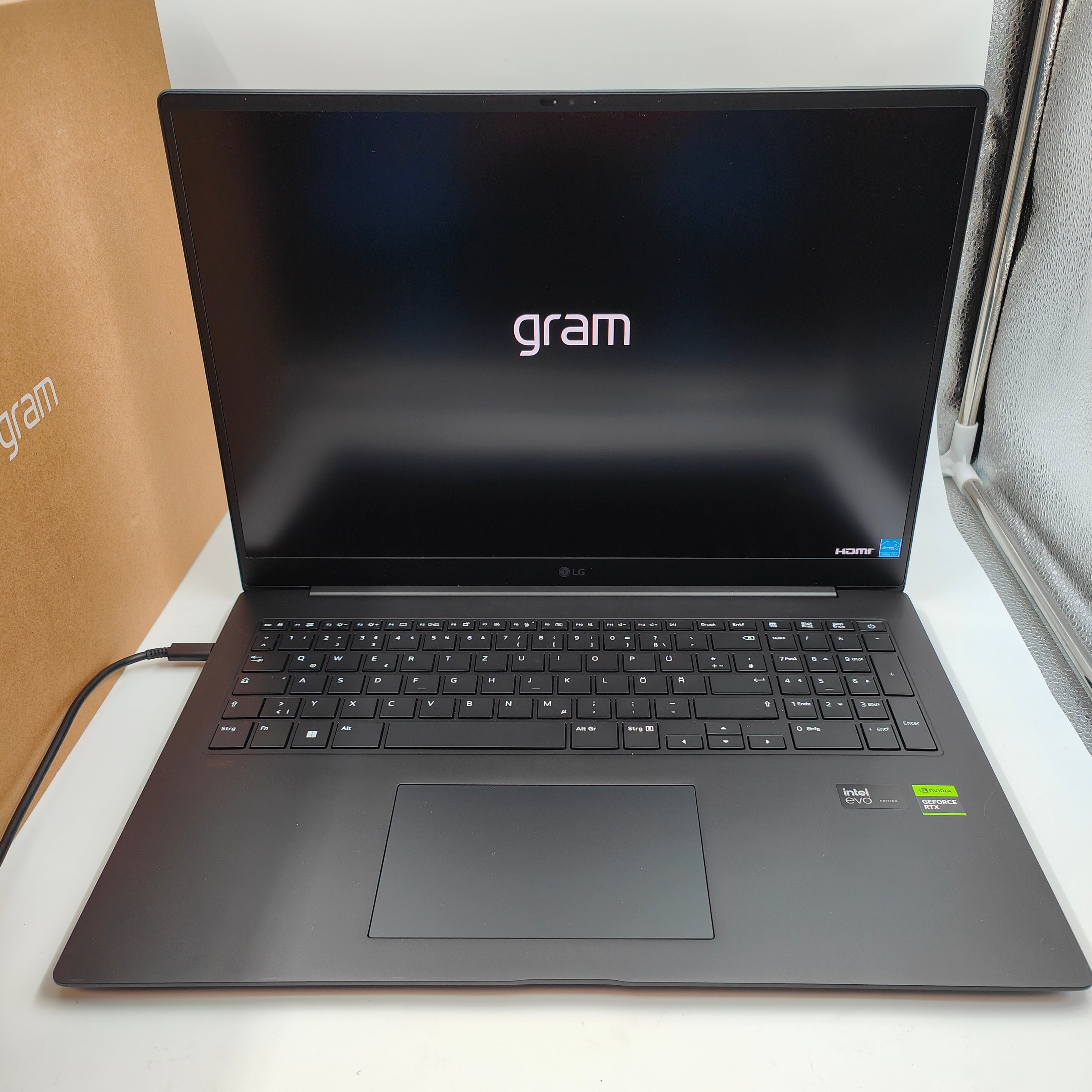 LG 17Z90SP-E.AD7BG QWERTZ