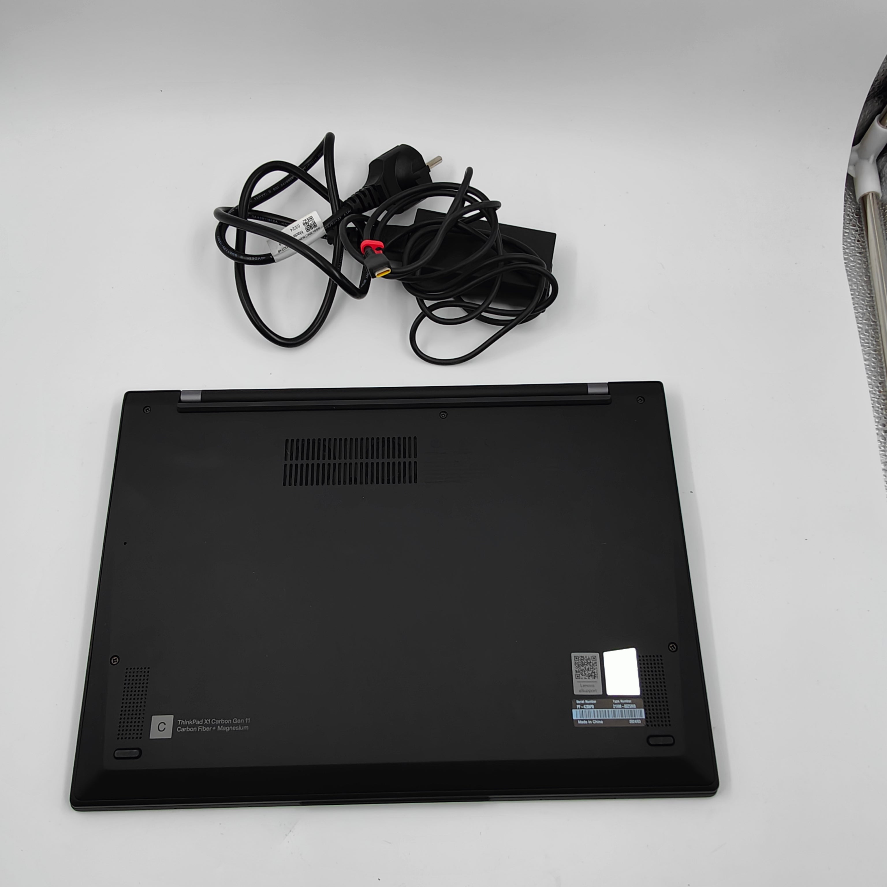 Lenovo ThinkPad X1 Carbon Gen 11 - 21HM002SMB AZERTY