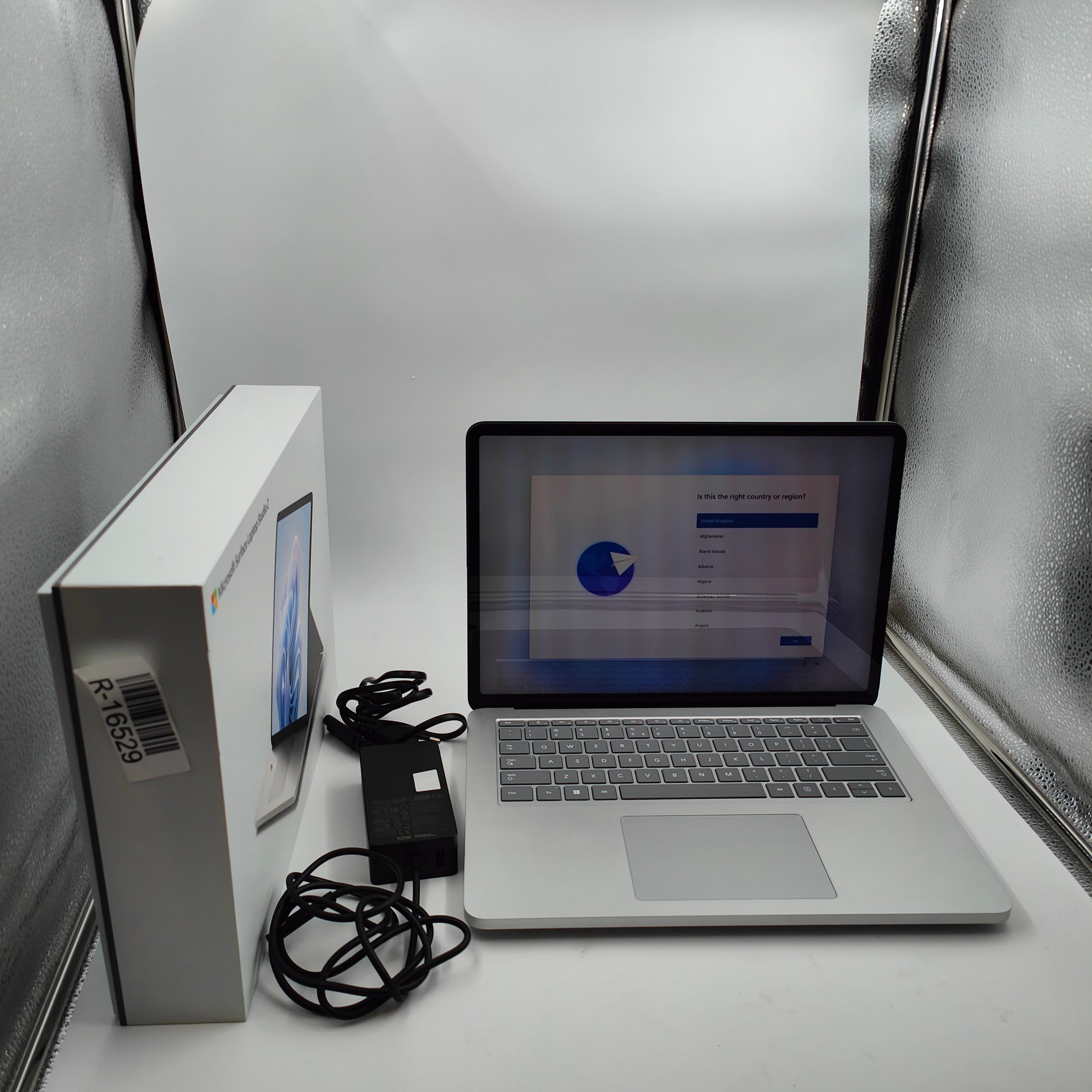 Microsoft Surface Laptop Studio 2 /  16GB / 512GB / iGPU QWERTY