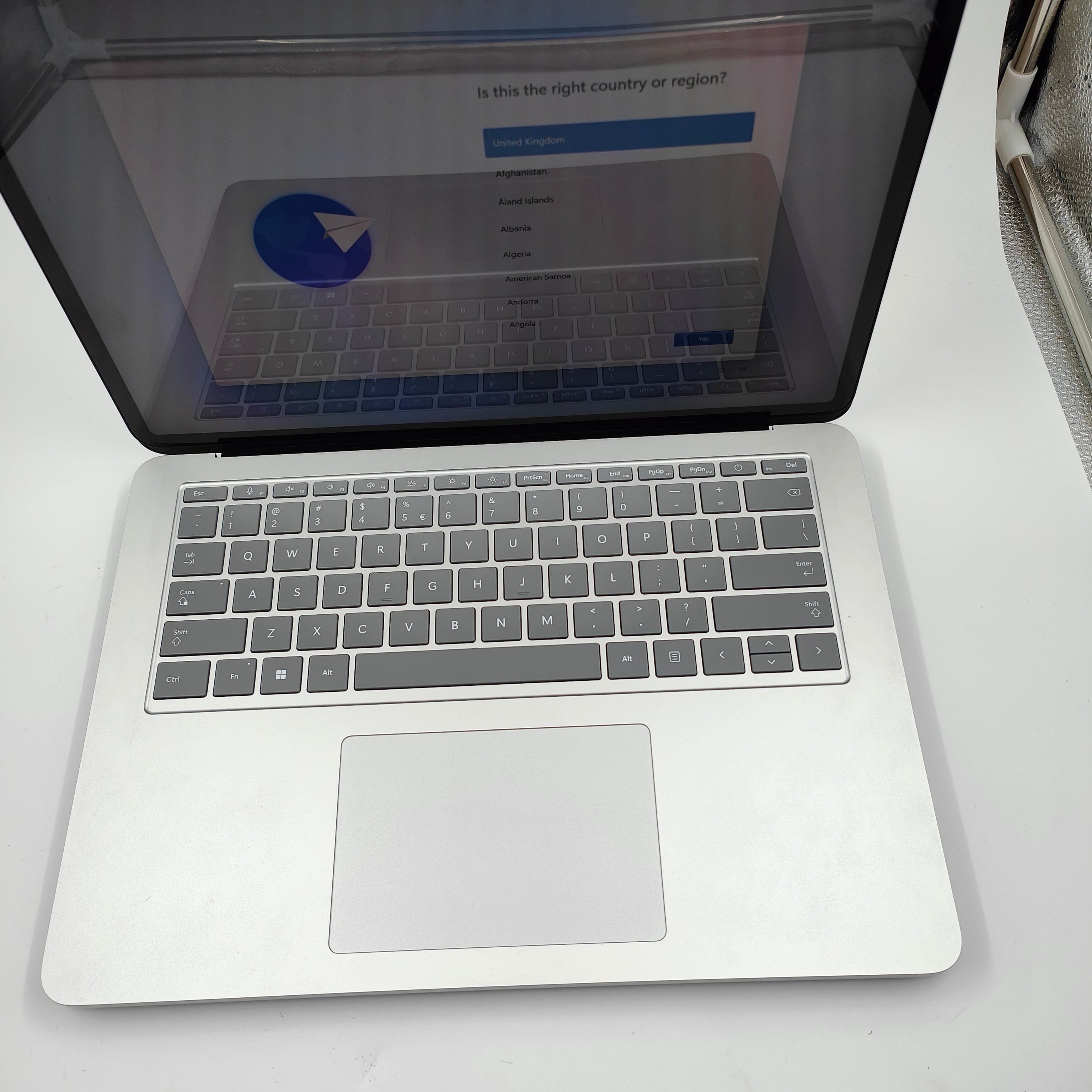 Microsoft Surface Laptop Studio 2 /  16GB / 512GB / iGPU QWERTY