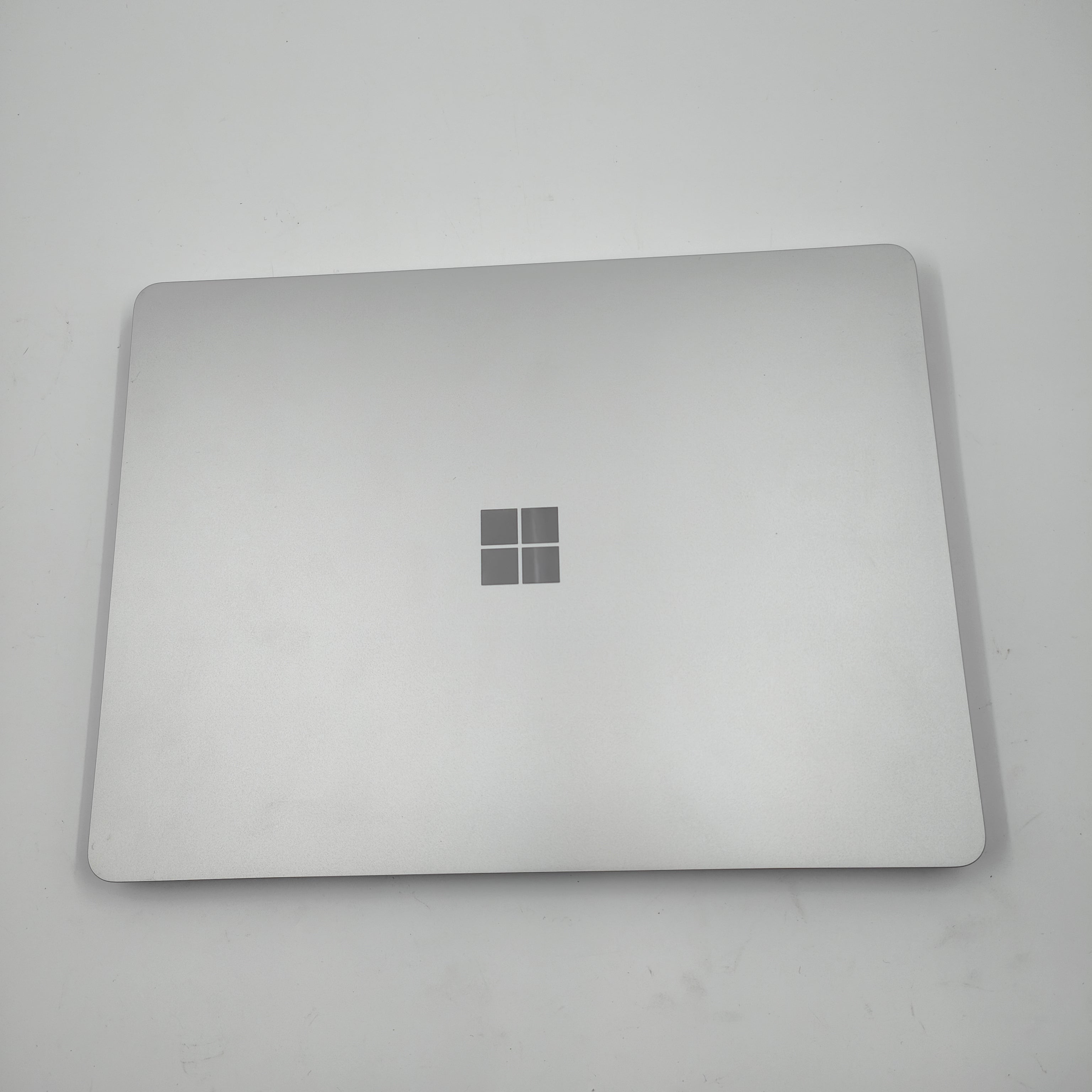 Microsoft Surface Laptop - C8 / 16GB / 256GB QWERTZ