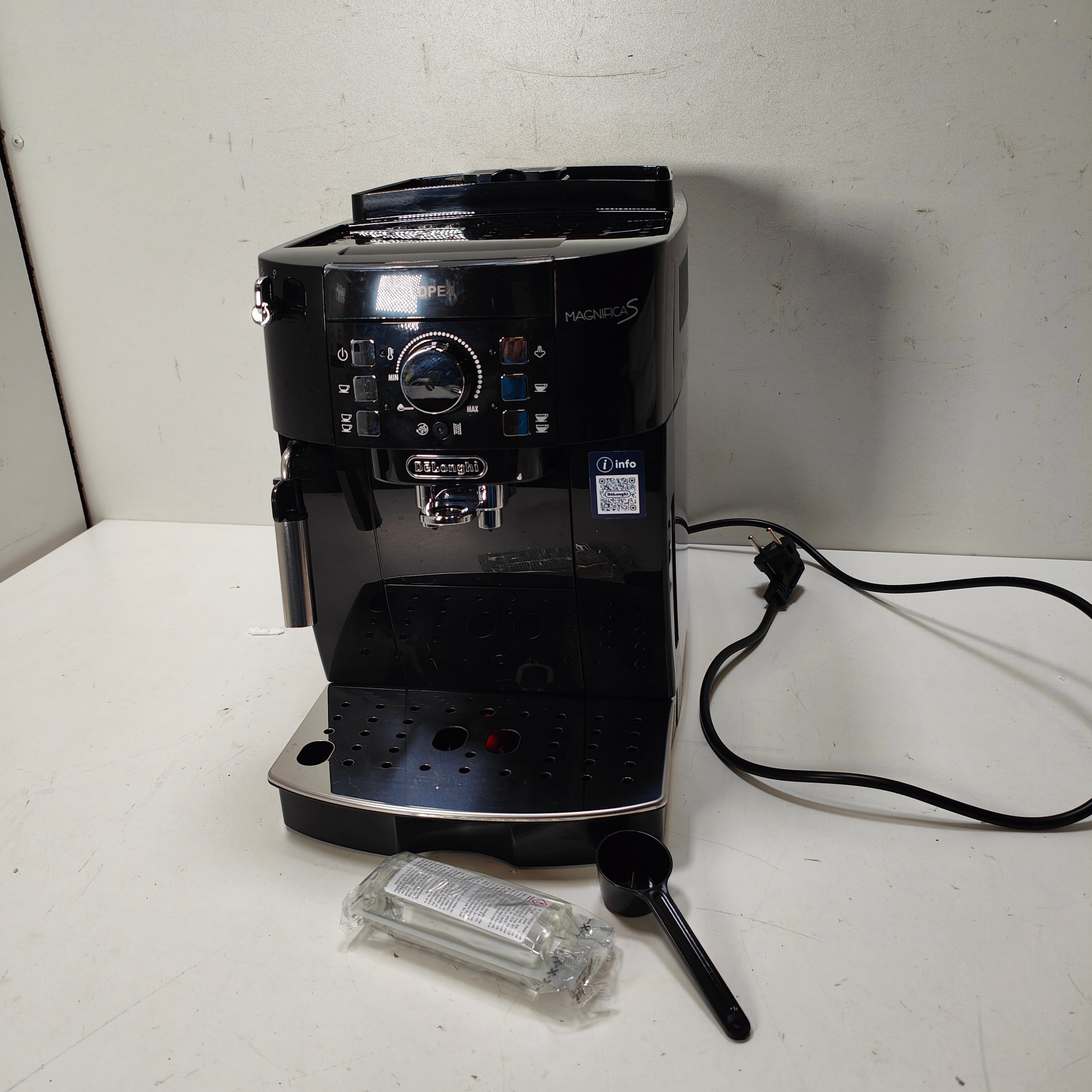 DeLonghi ECAM 21.117.B Magnifica S