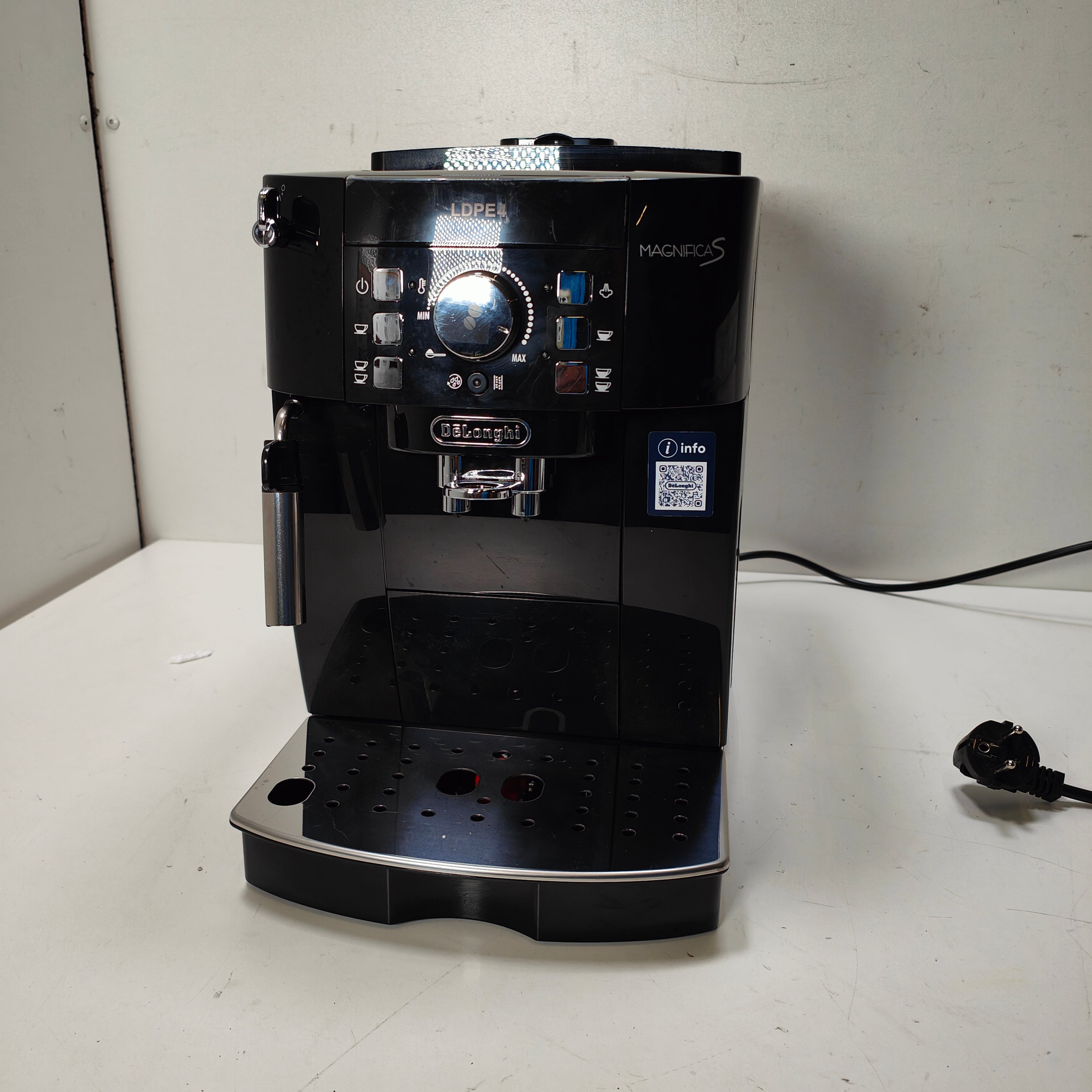 DeLonghi ECAM 21.117.B Magnifica S