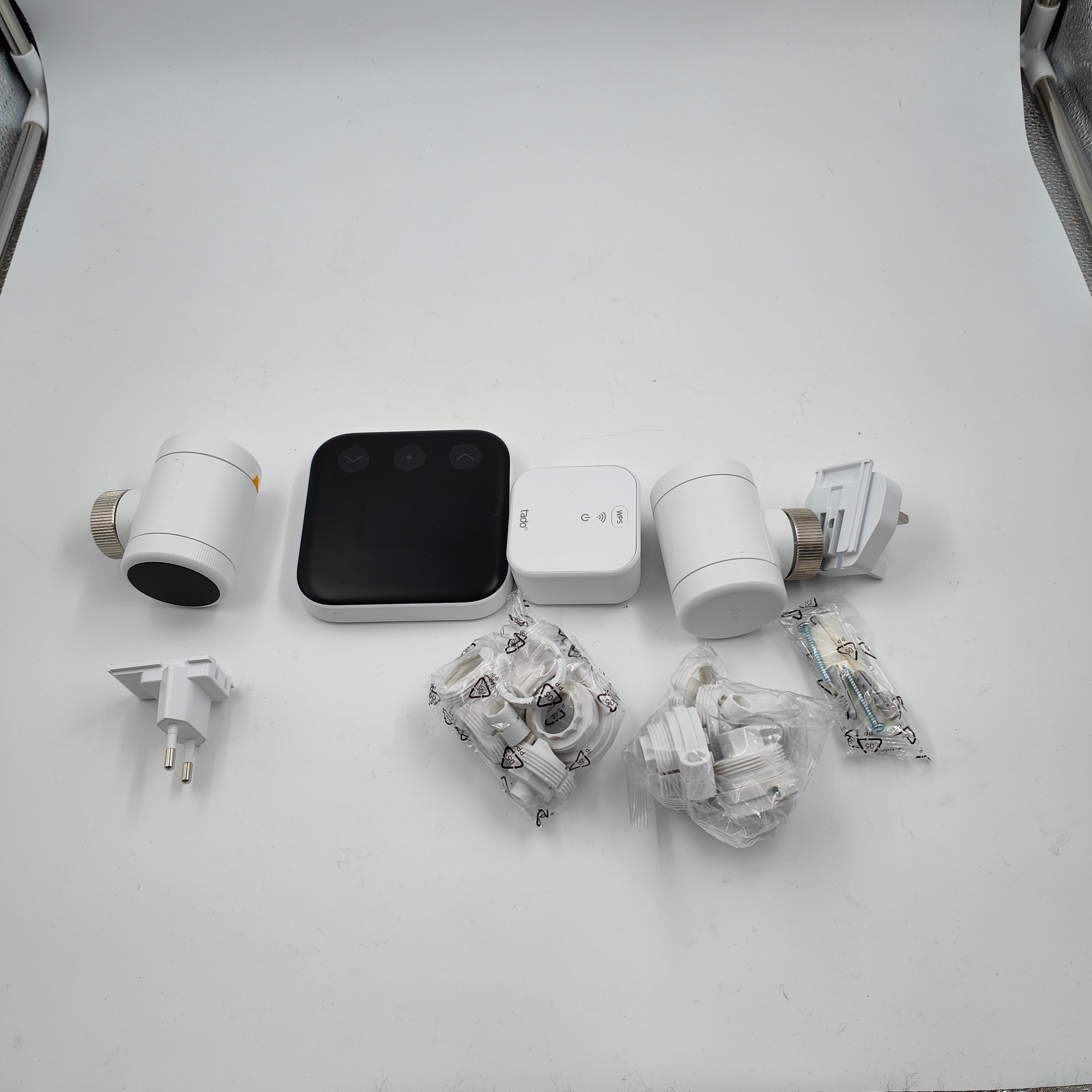 Tado Smarter Thermostat X Starterpaket + 2 Heizkörperthermostate