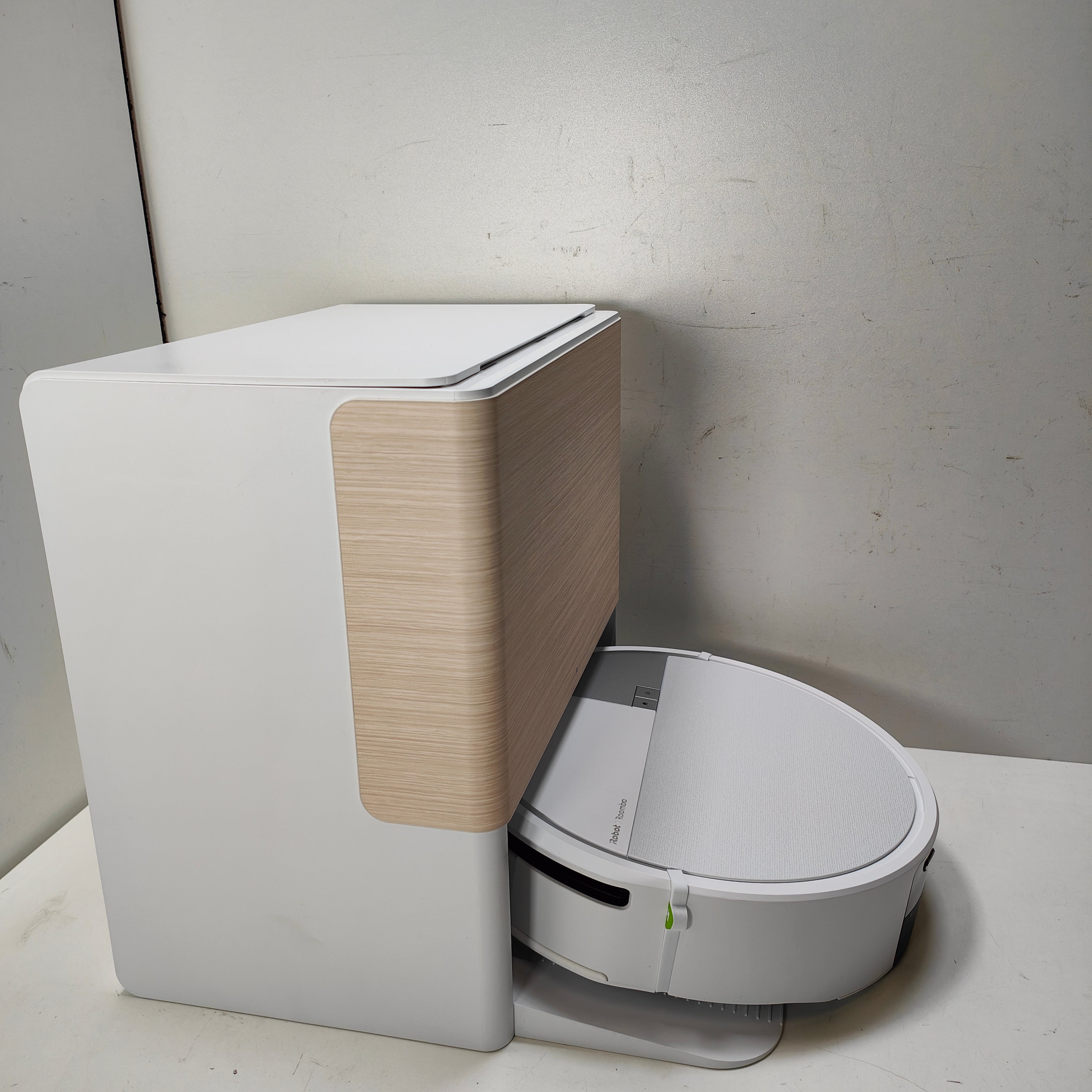 iRobot Max 705 Combo Roboter + AutoWash® Dock Wit