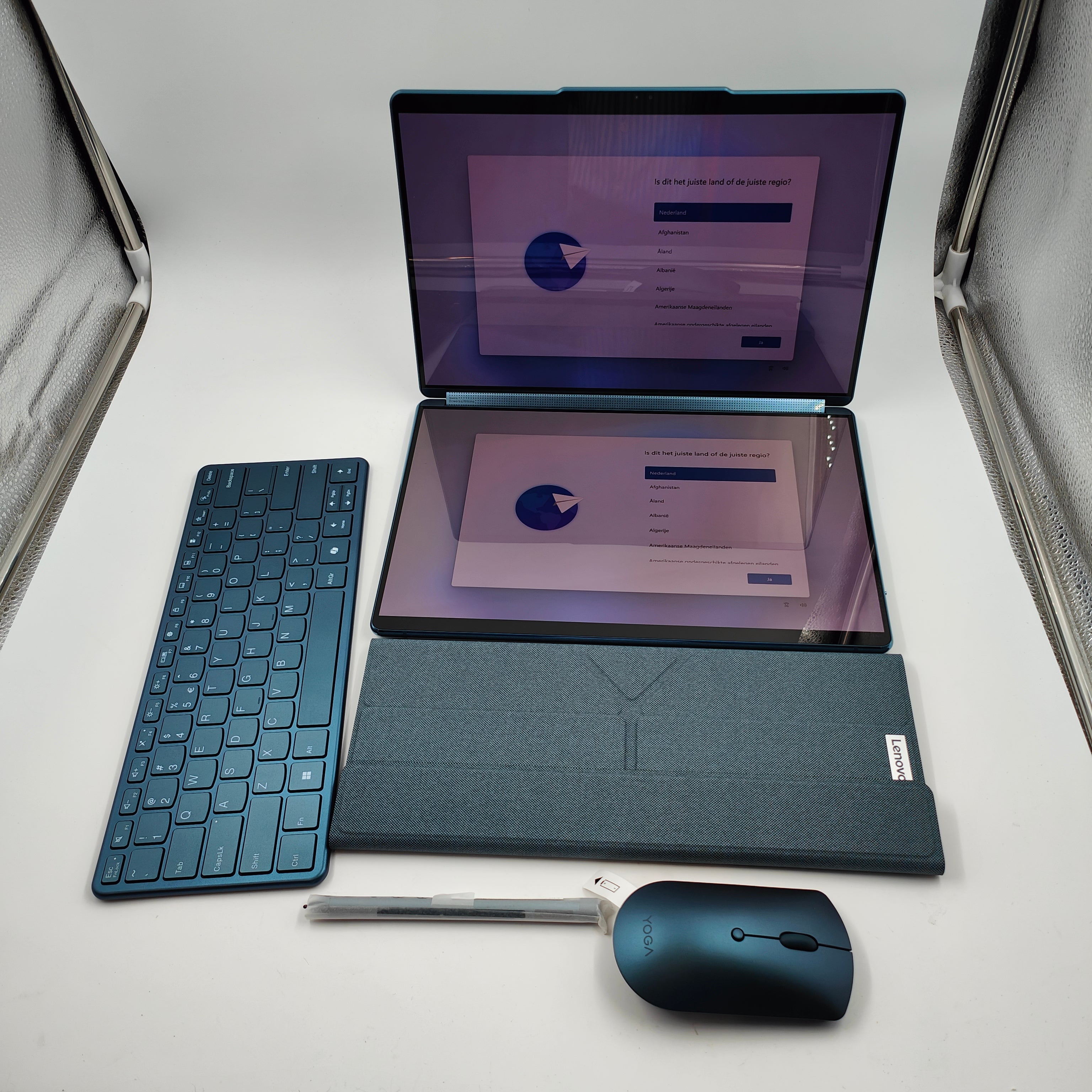 Lenovo Yoga Book 9 83FF002WMH QWERTY