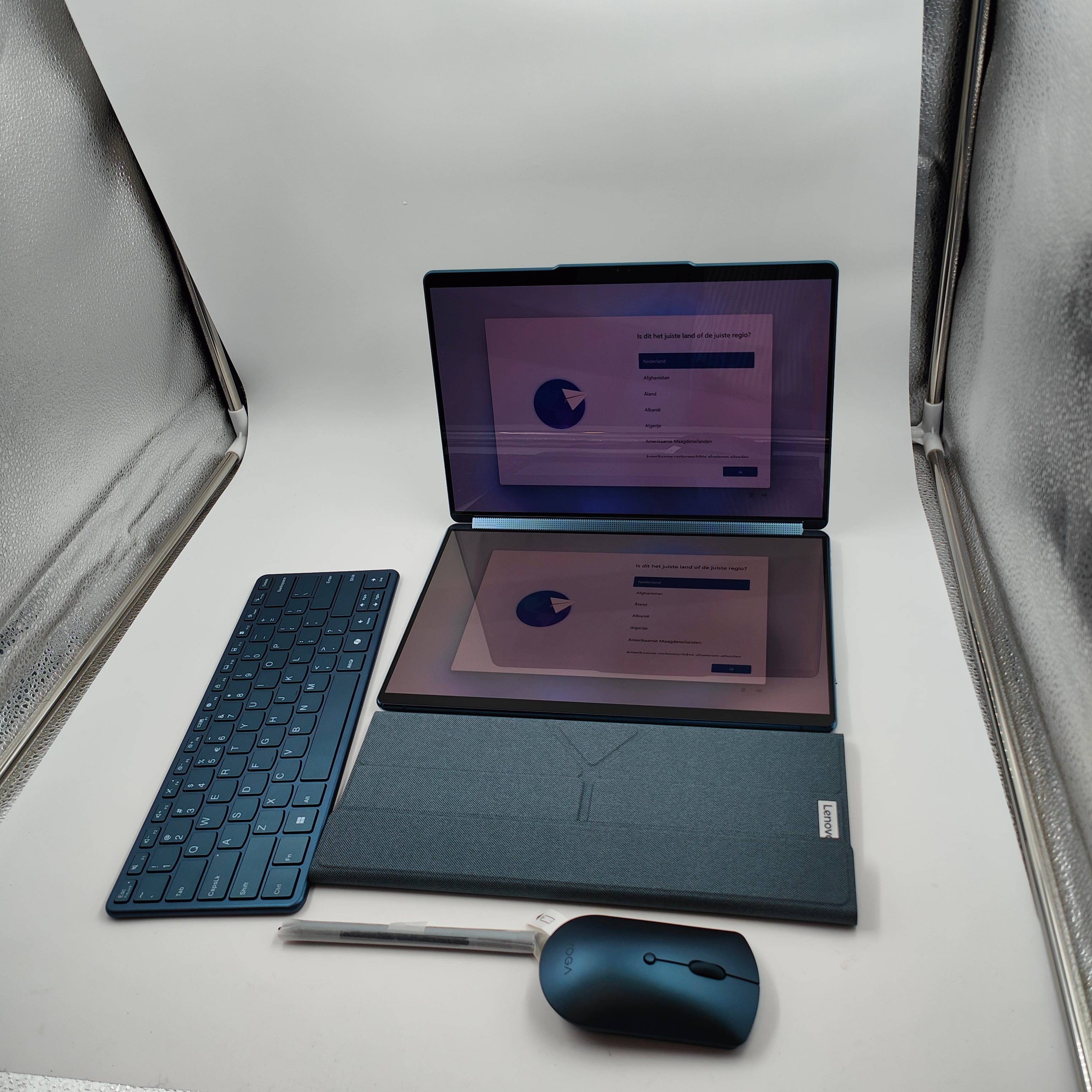 Lenovo Yoga Book 9 83FF002WMH QWERTY