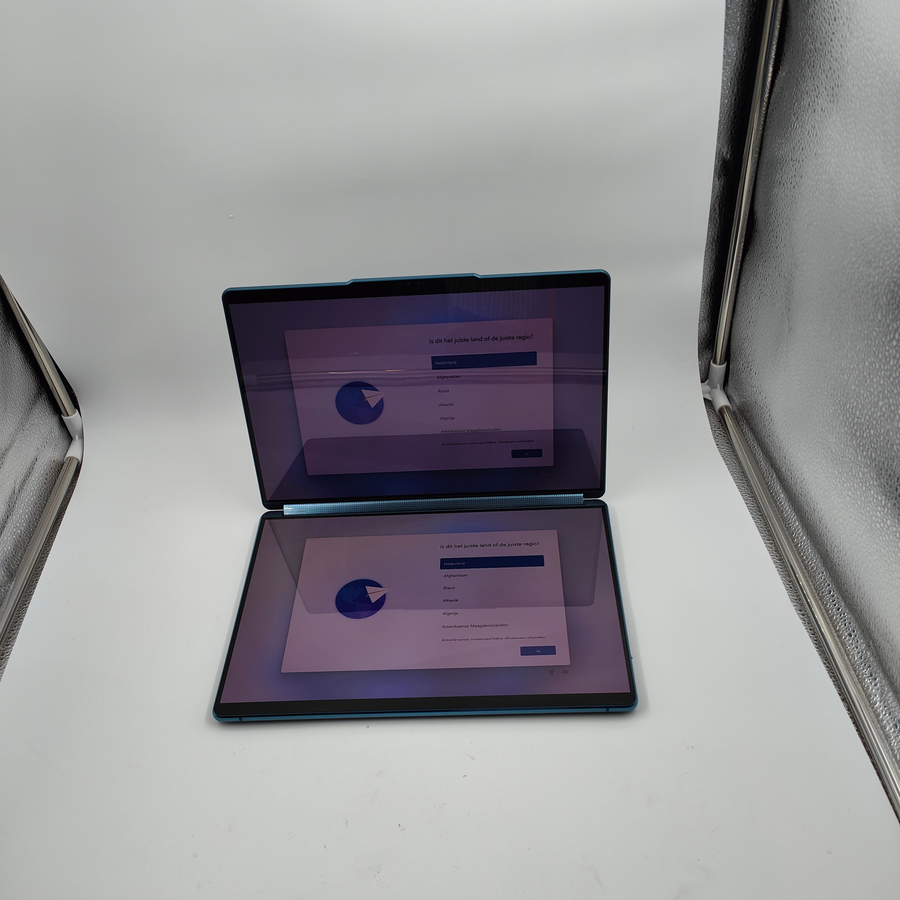 Lenovo Yoga Book 9 83FF002WMH QWERTY