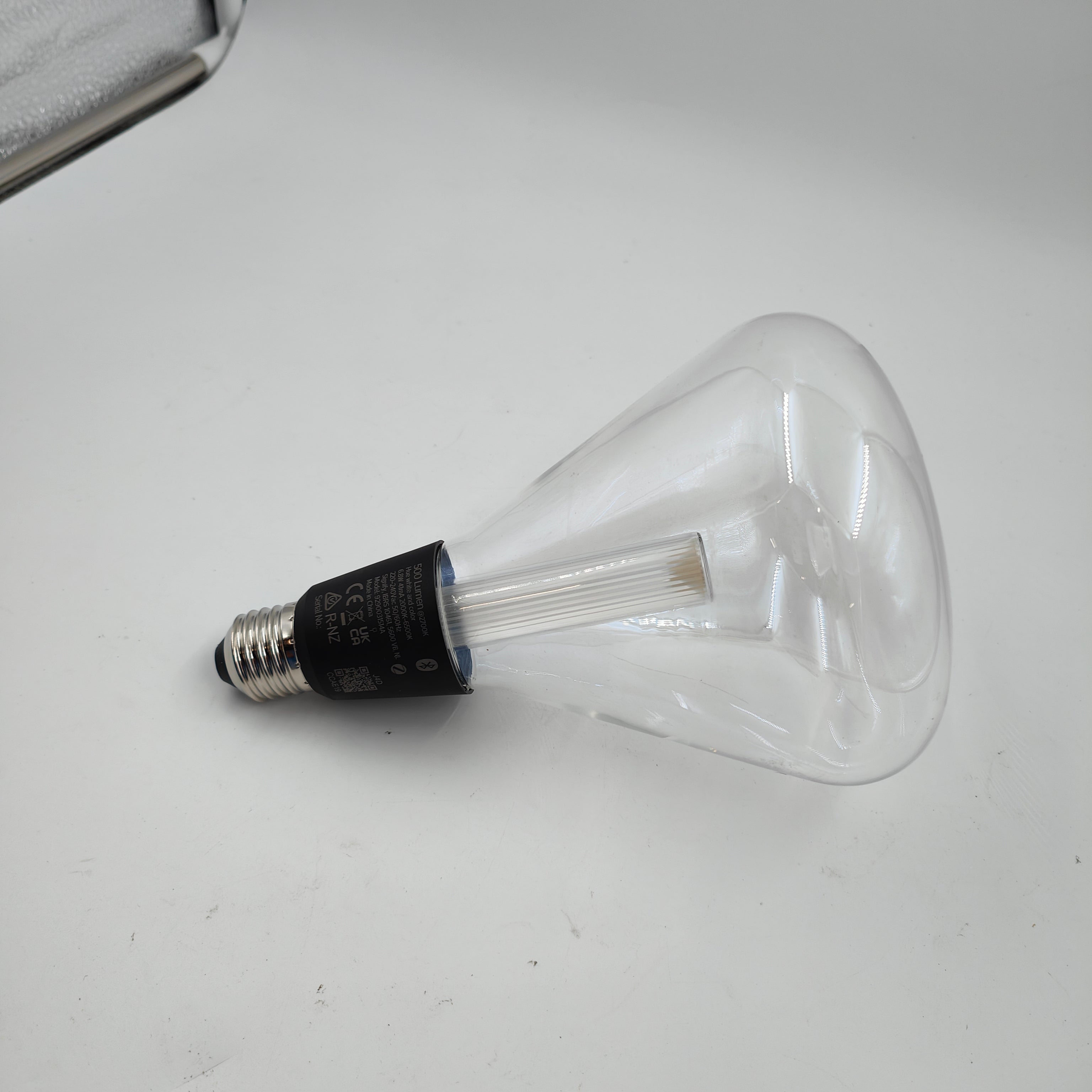 Philips Hue Lightguide Dreieck – weißes und farbiges Licht – E2