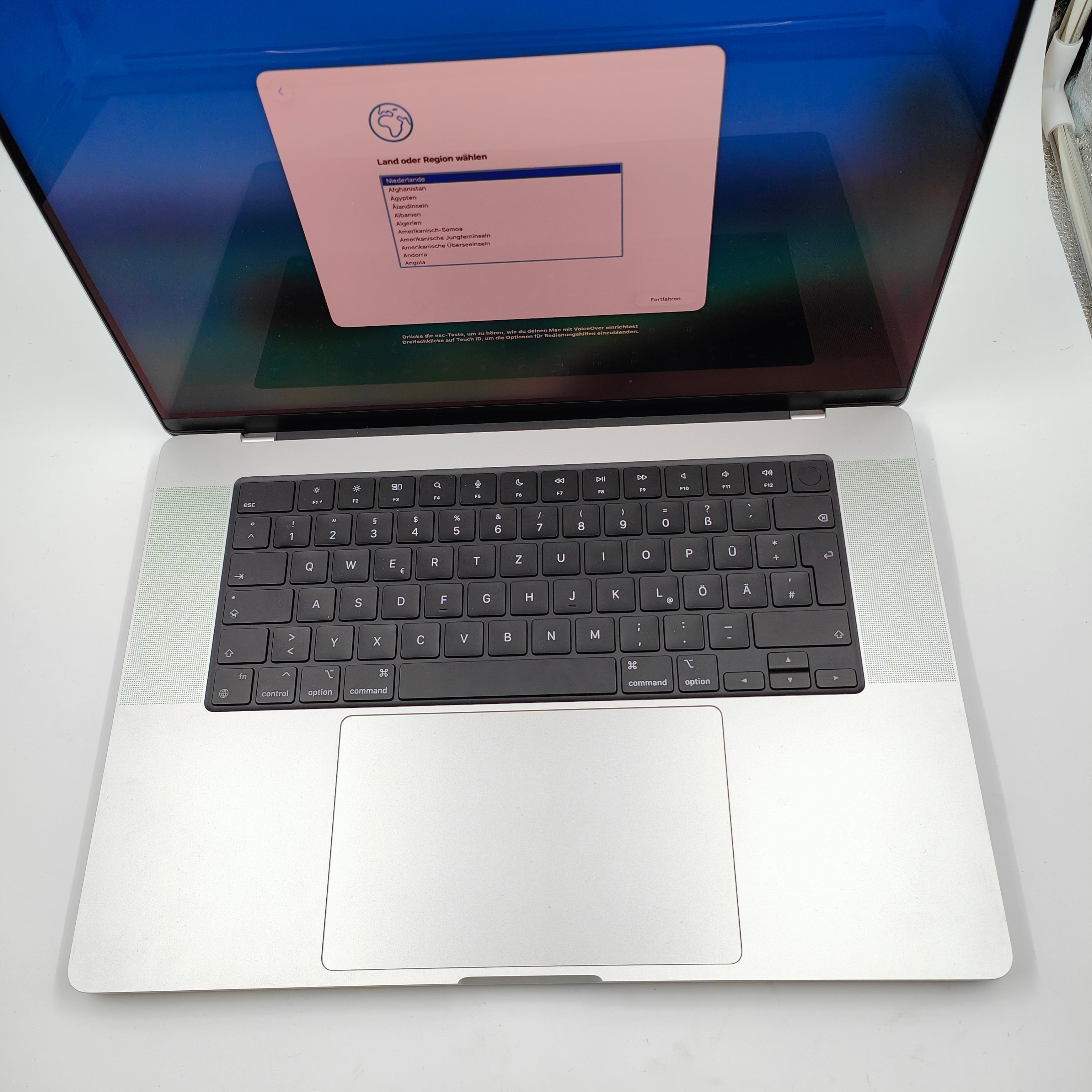 Apple MacBook Air 13" (2025) M4 (10/8) 16GB/256GB Himmelblau QWERTZ