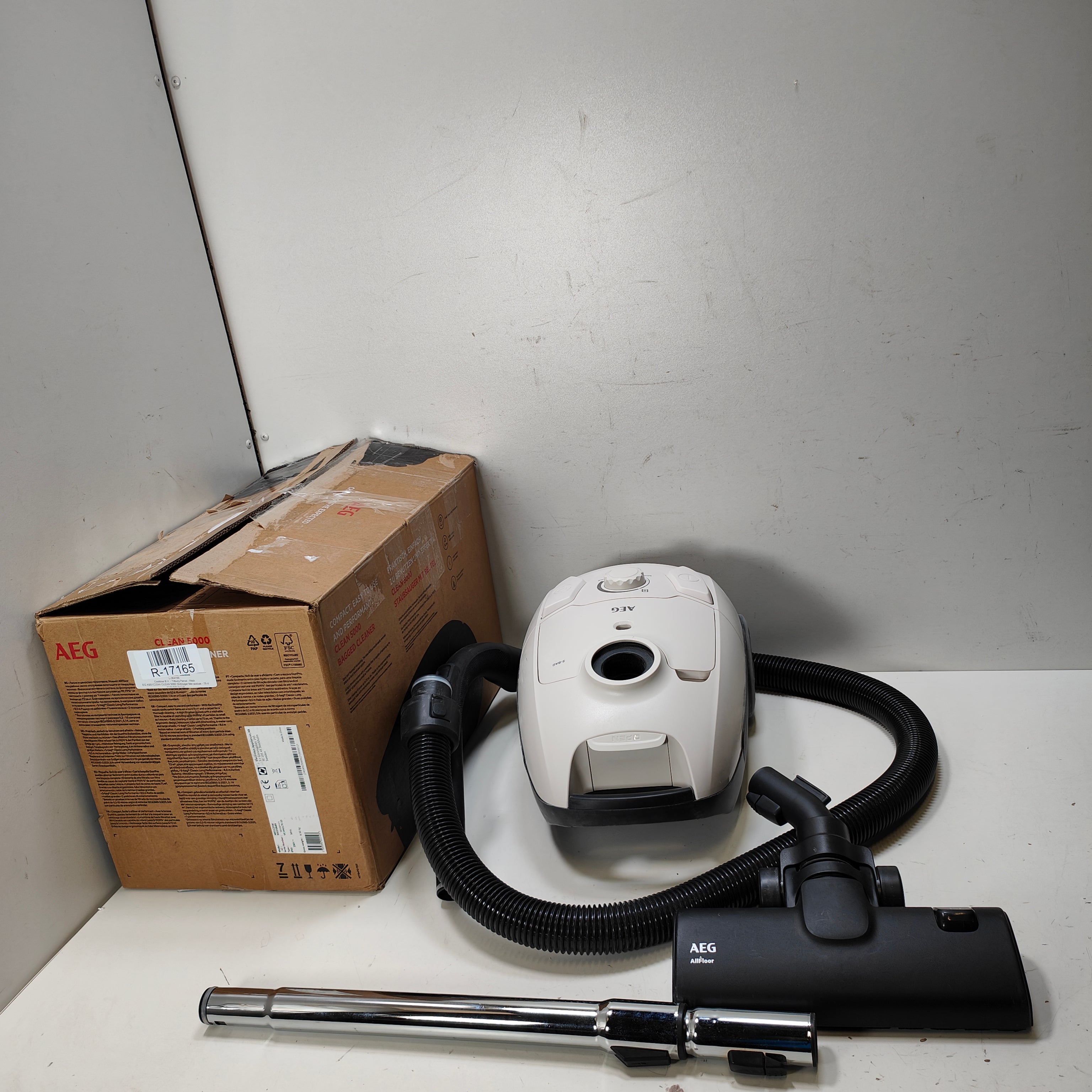 AEG AB51C2SW CLEAN 5000 Staubsauger mit Staubbeutel - 78 dB