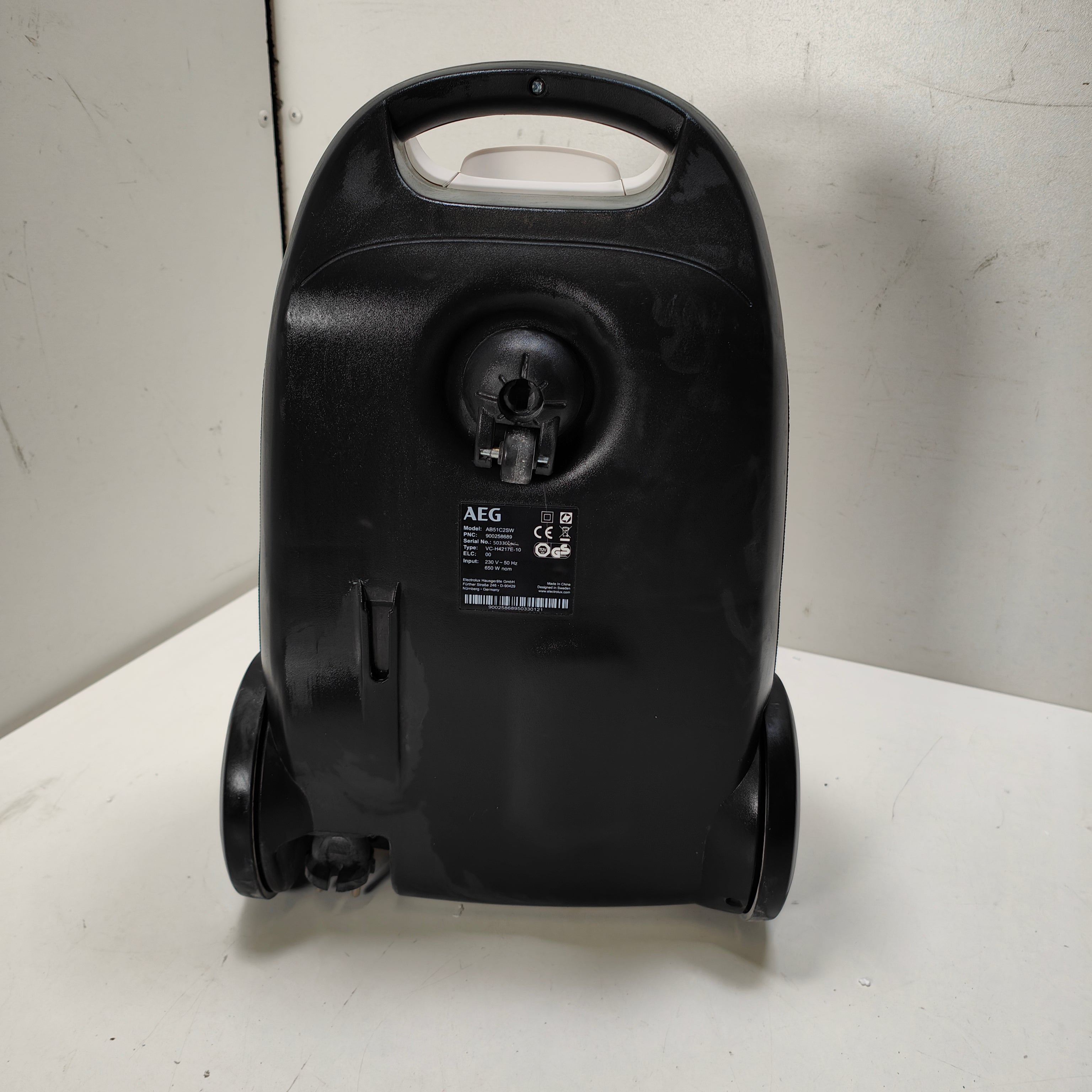 AEG AB51C2SW CLEAN 5000 Staubsauger mit Staubbeutel - 78 dB